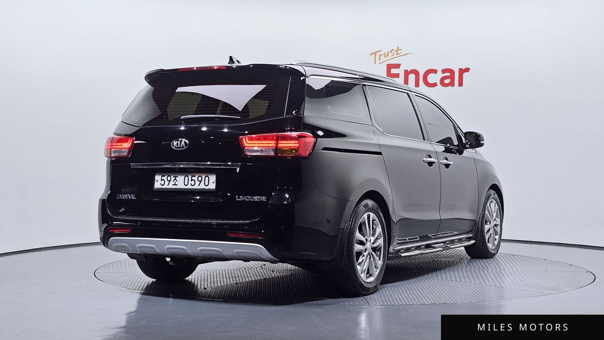 Kia Canival 2016 — миниатюра 2