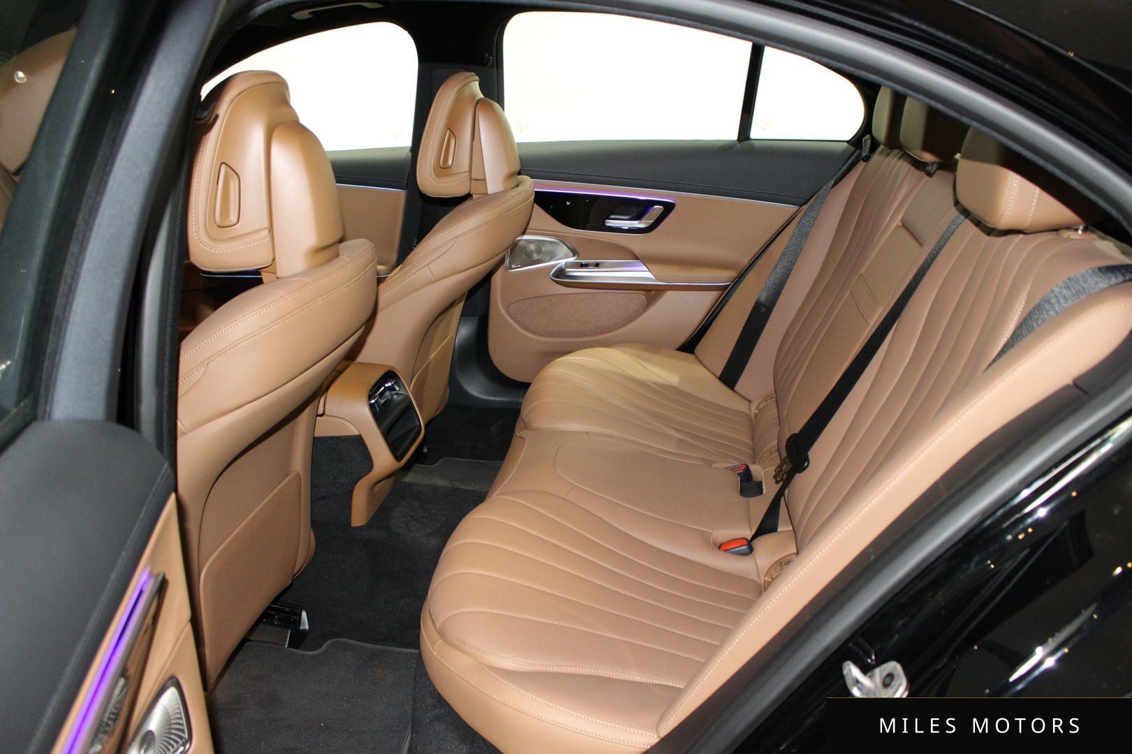Mercedes-Benz E-Class W214 2026 — миниатюра 11