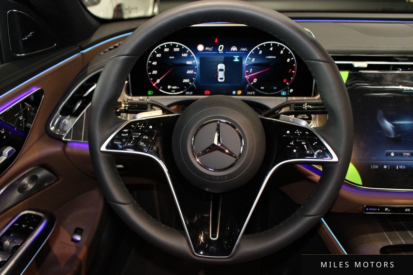 Mercedes-Benz E-Class W214 2026 — миниатюра 12