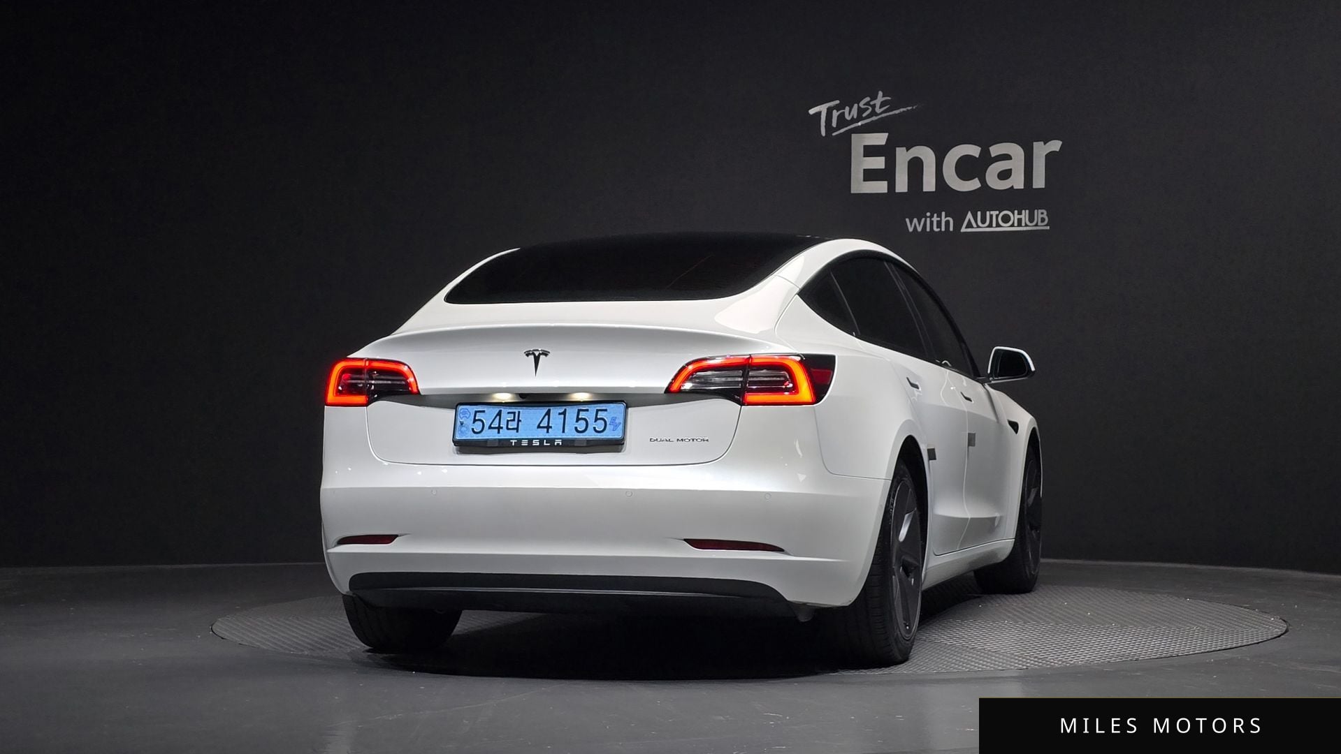 Tesla Model 3 2022 — миниатюра 4