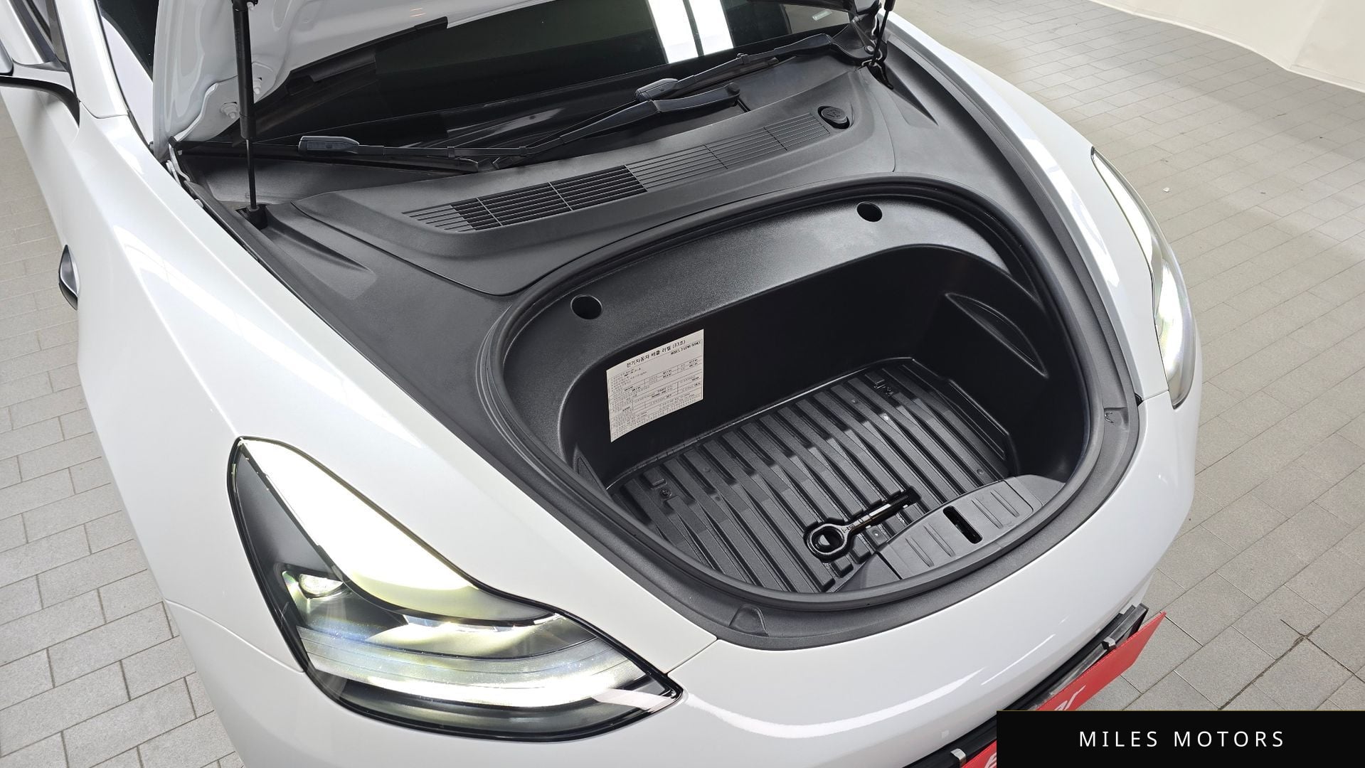Tesla Model 3 2022 — миниатюра 6