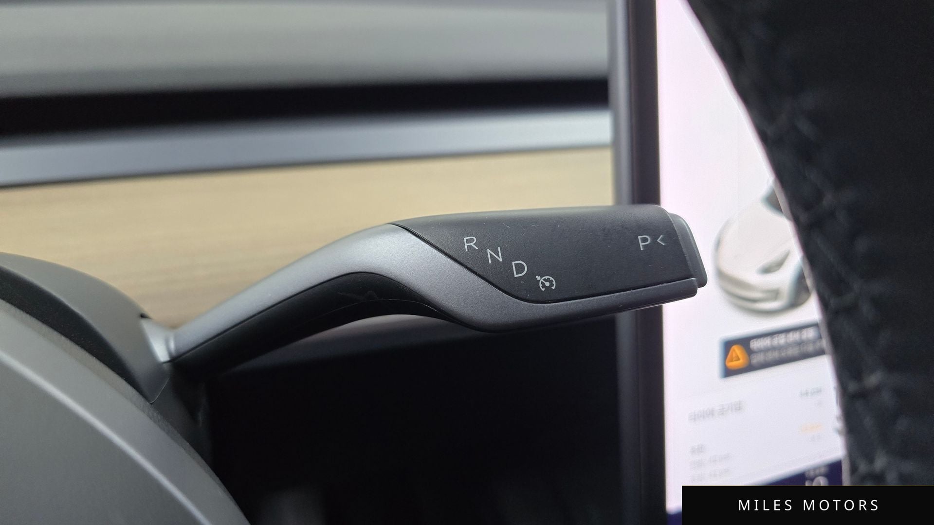 Tesla Model 3 2022 — миниатюра 12