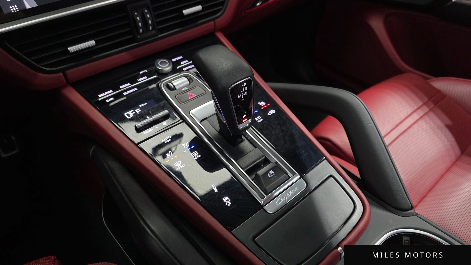 Porsche Cayenne 2020 — миниатюра 12