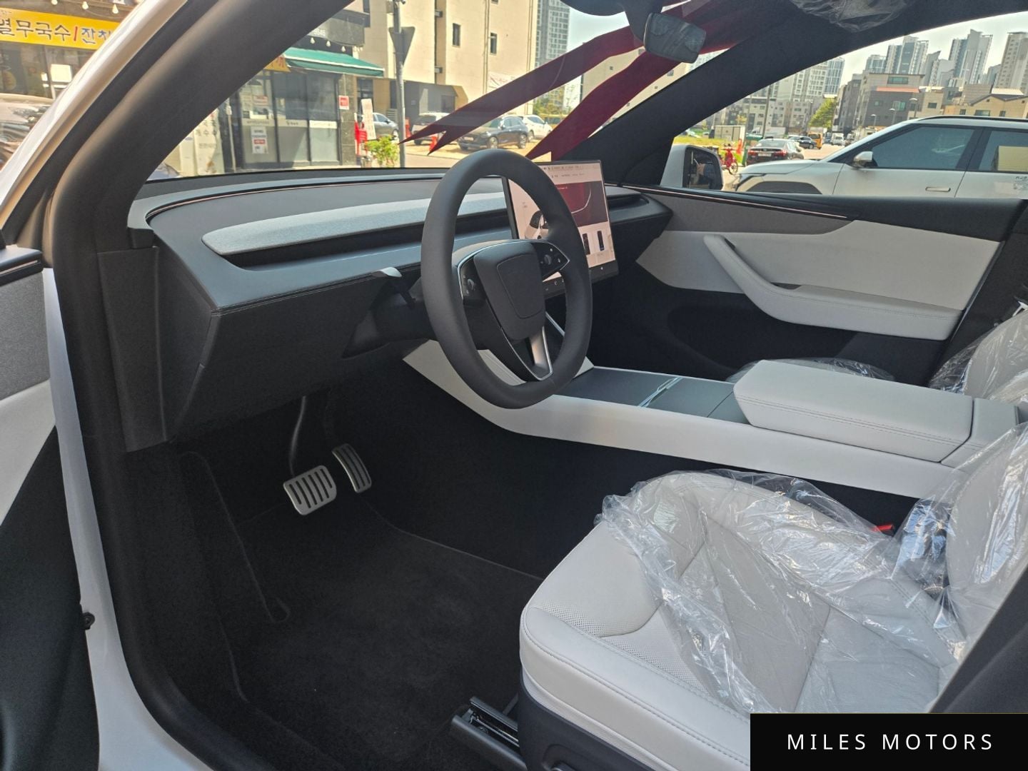 Tesla Model Y 2026 — миниатюра 2