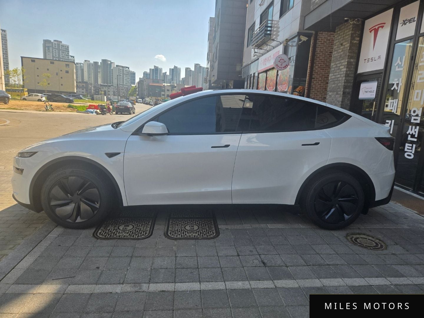 Tesla Model Y 2026 — миниатюра 4