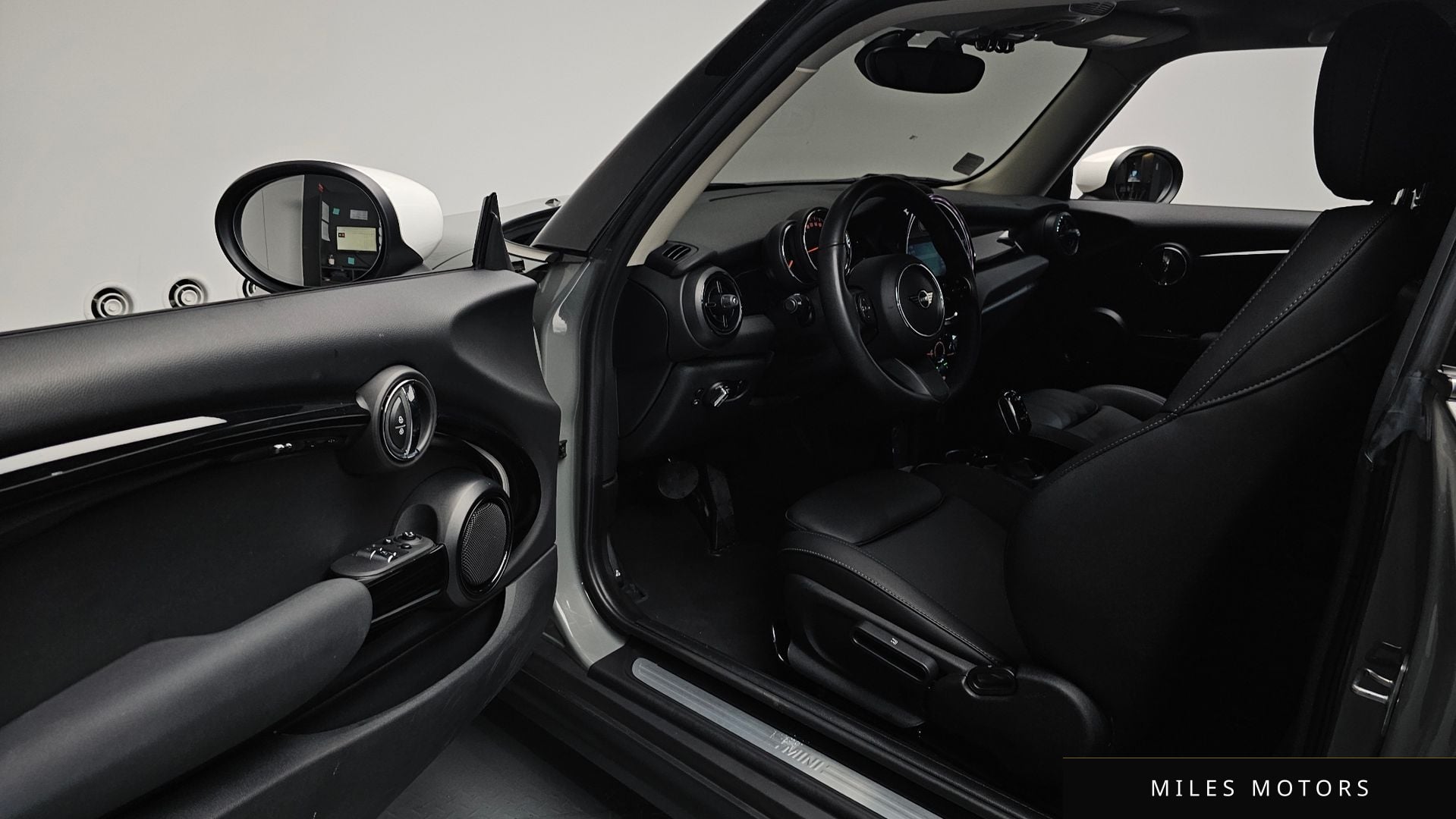 MINI Cooper 2022 — миниатюра 12