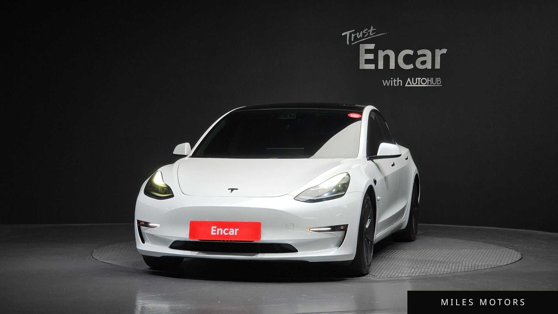Tesla Model 3 2021 — миниатюра 3