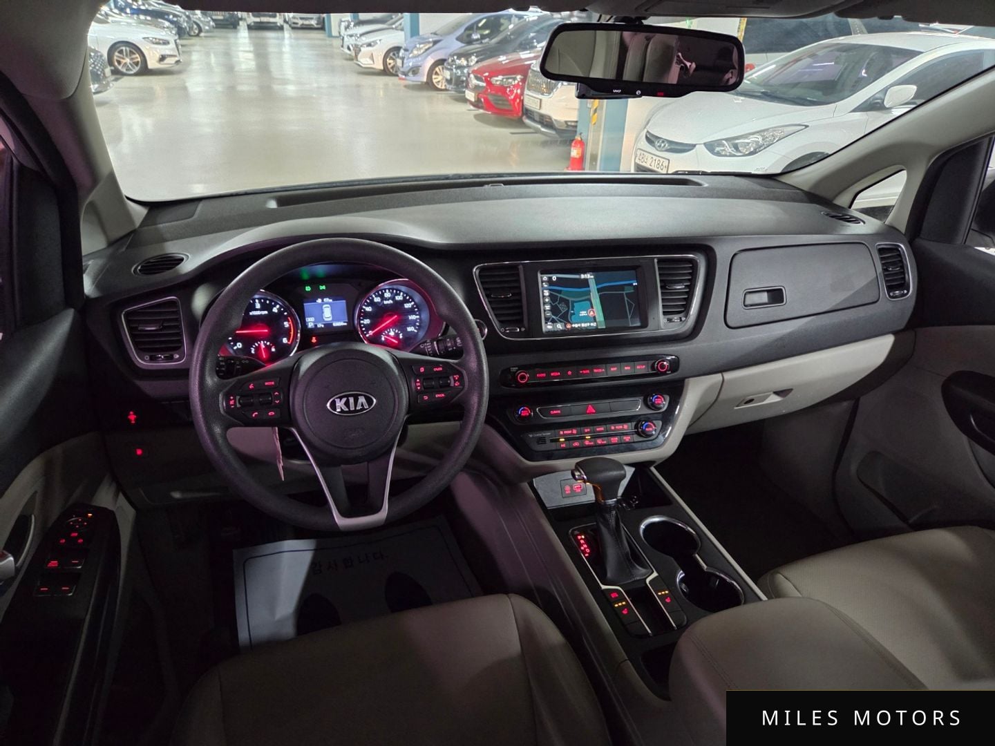 Kia Canival 2019 — миниатюра 7