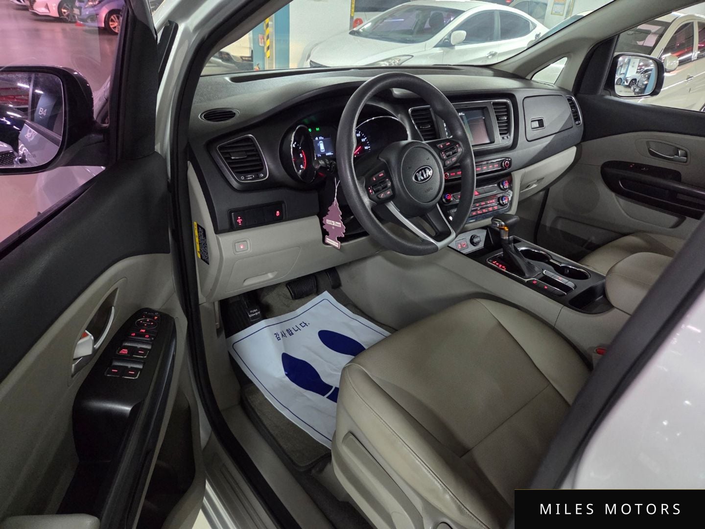 Kia Canival 2019 — миниатюра 10