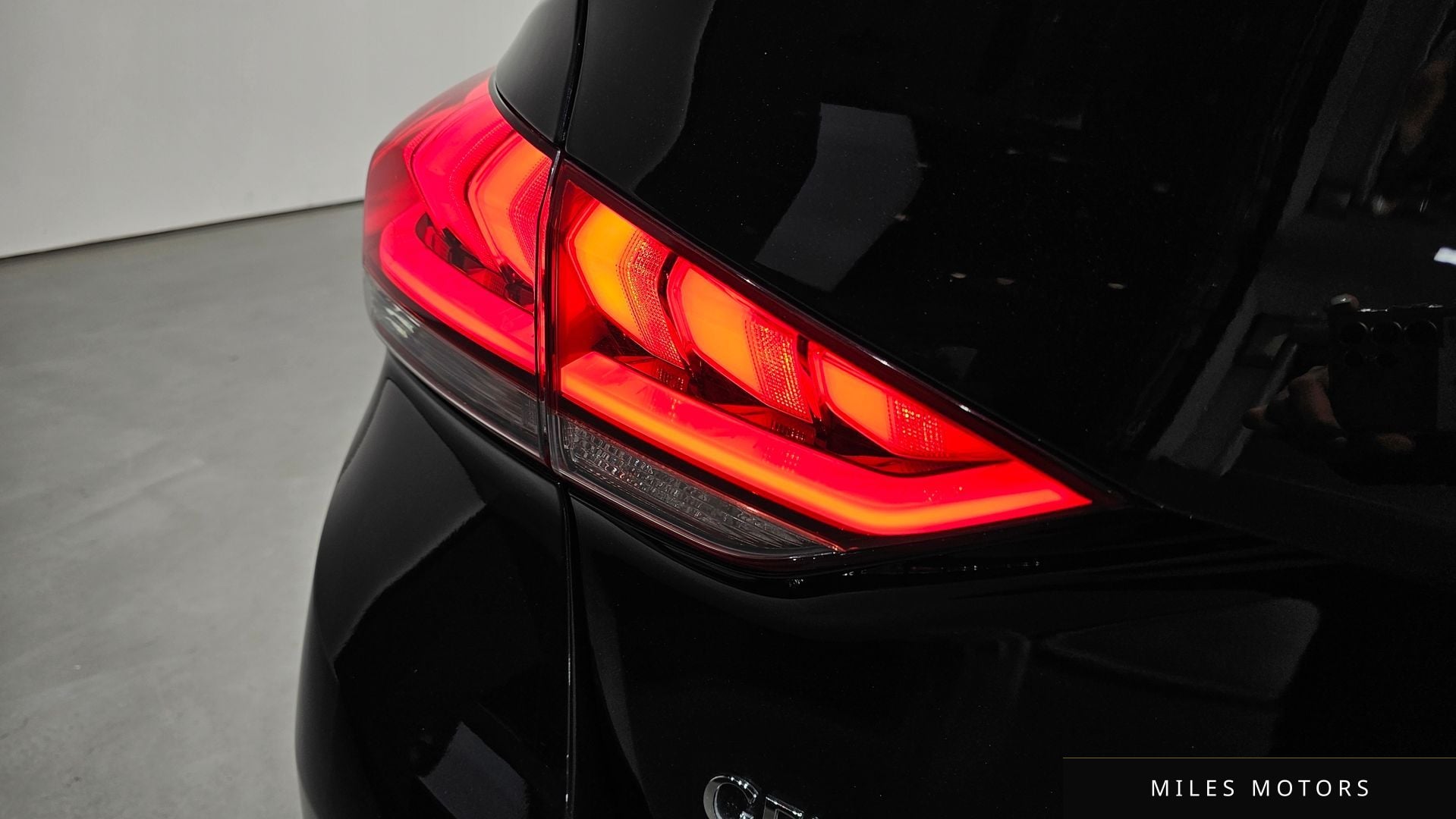Hyundai Genesis 2016 — миниатюра 9