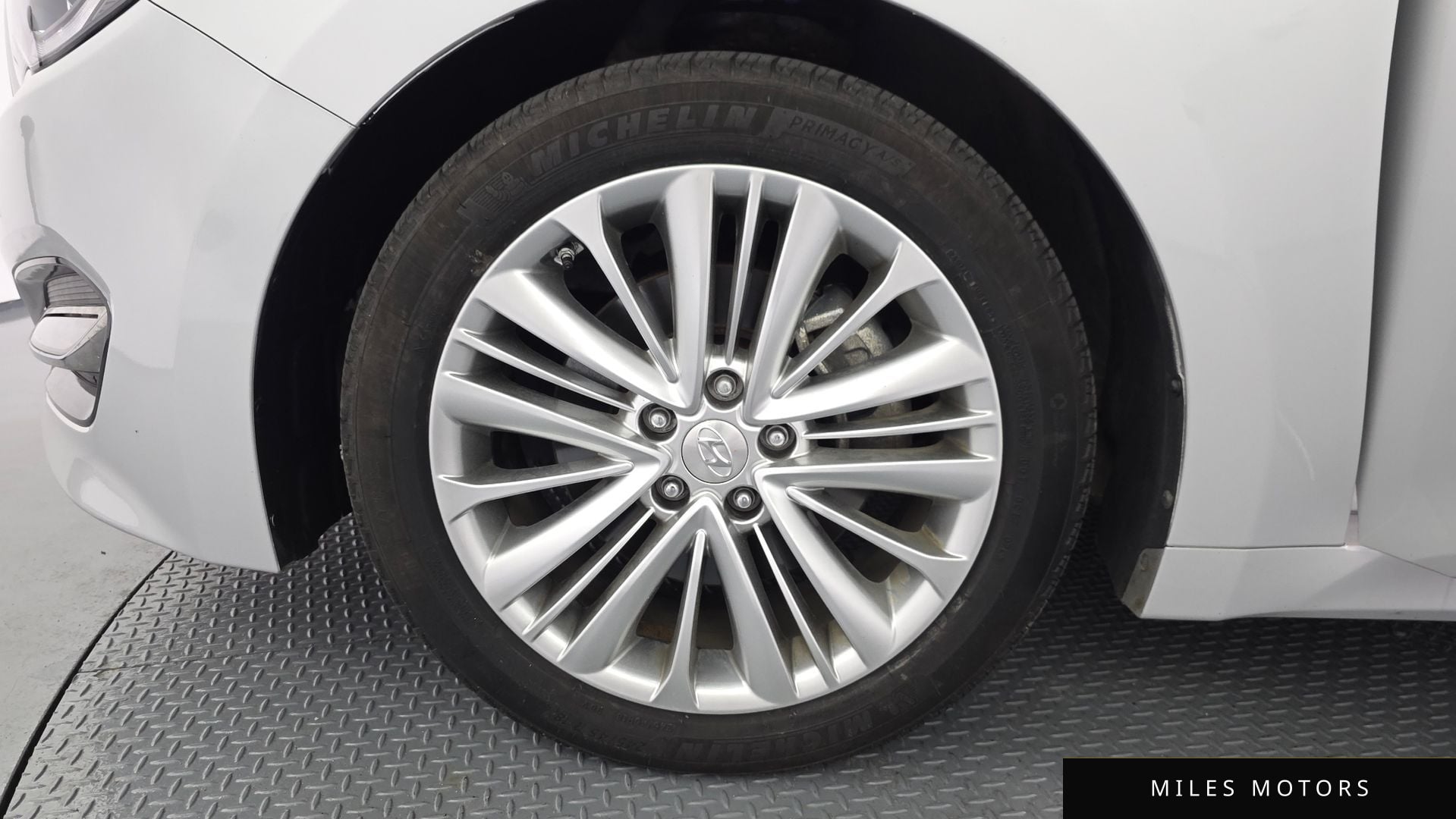 Hyundai Aslan 2016 — миниатюра 4