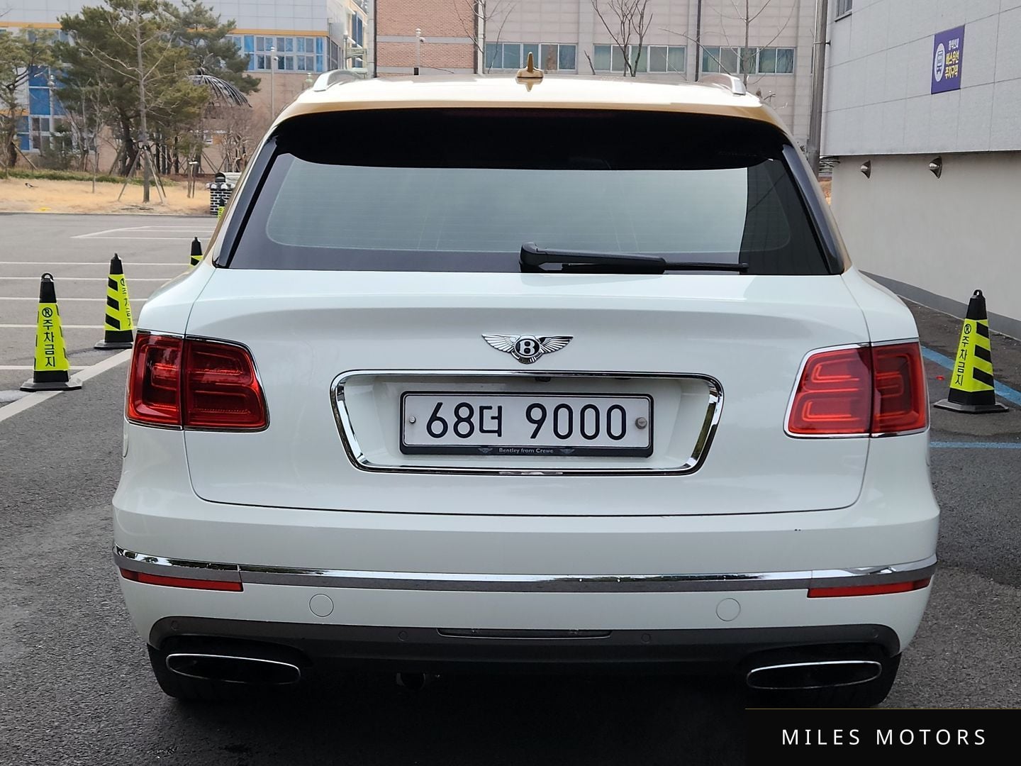 Bentley Bentayga 2017 — миниатюра 6