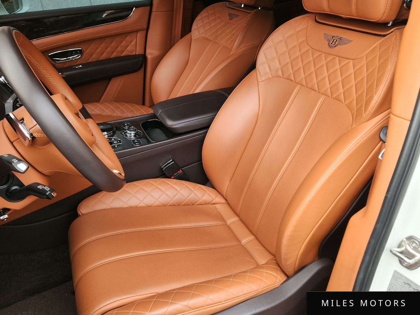 Bentley Bentayga 2017 — миниатюра 8