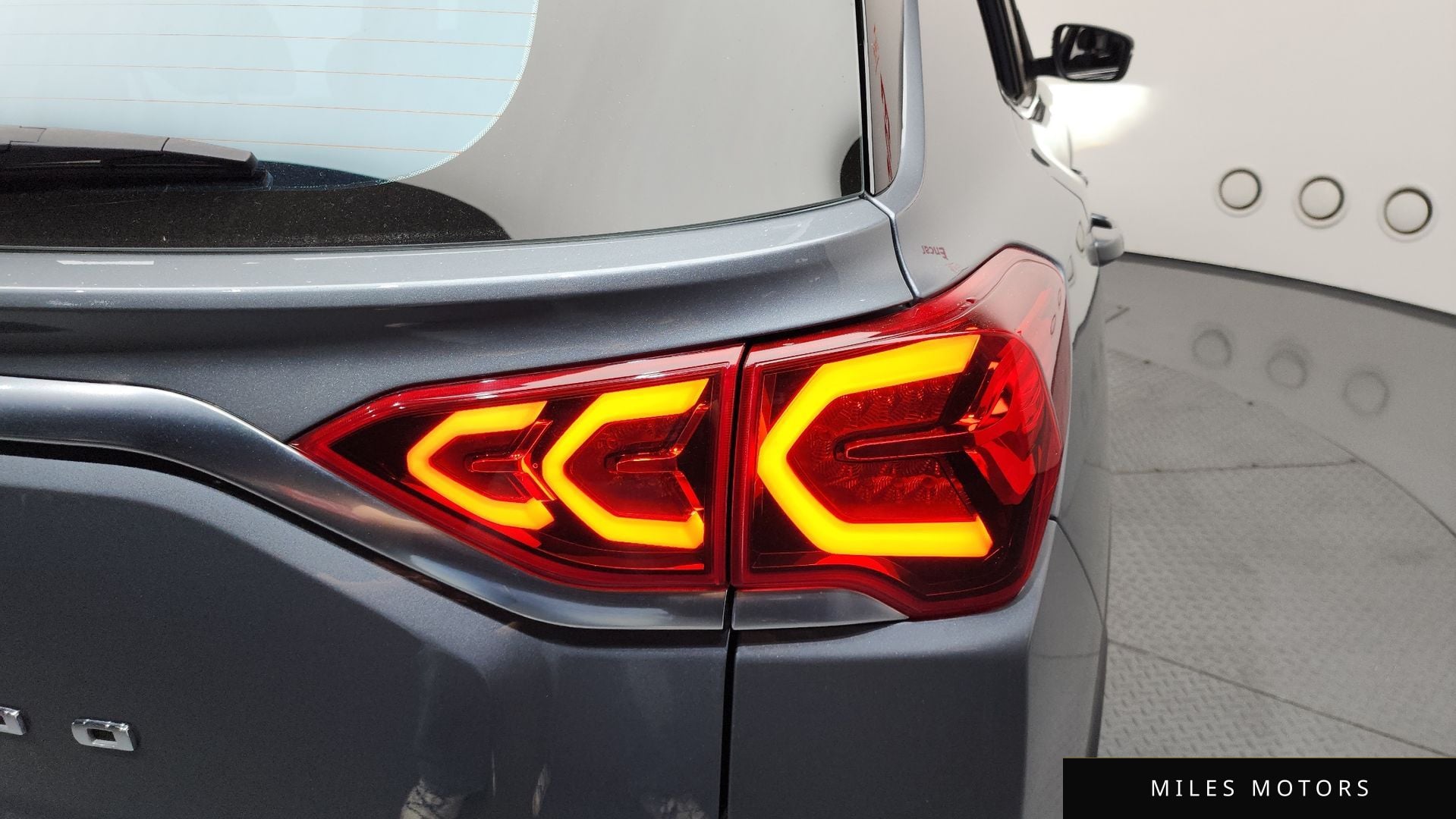 KG Mobility Beautiful Korando 2019 — миниатюра 9