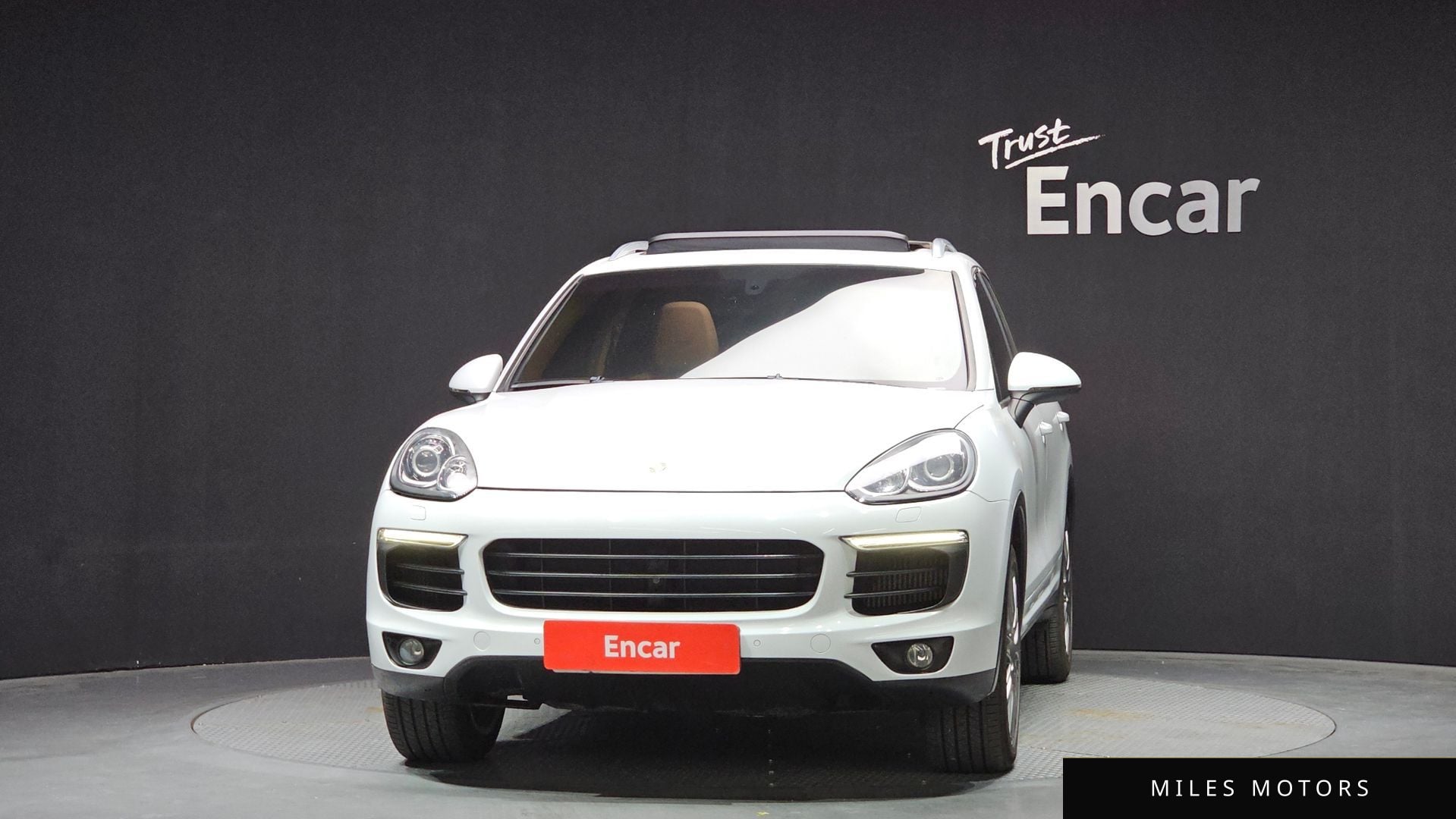 Porsche Cayenne 2016 — миниатюра 3