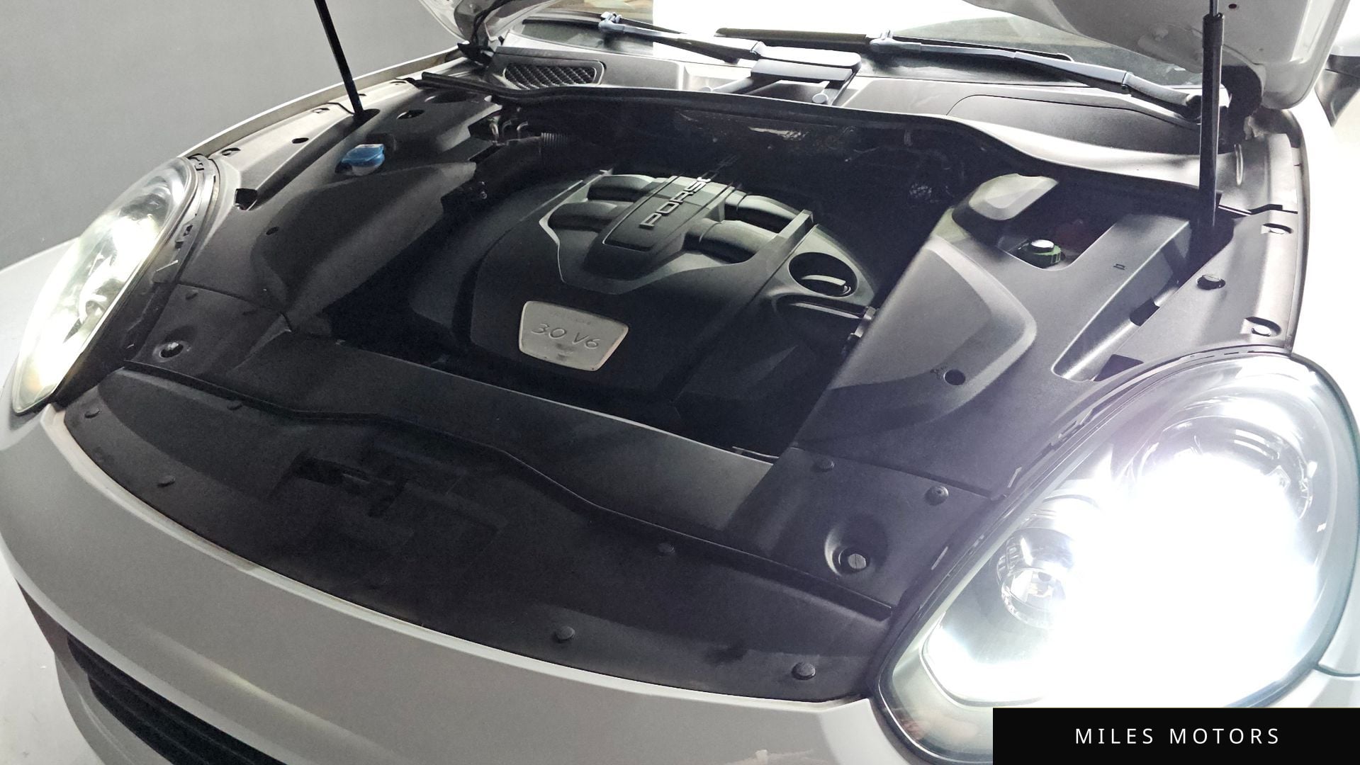 Porsche Cayenne 2016 — миниатюра 6
