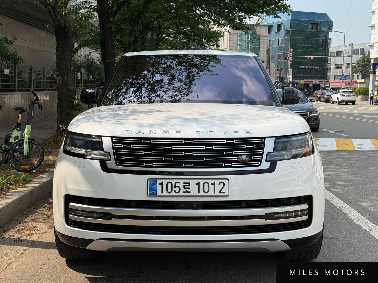 Land Rover Range Rover 2023 — миниатюра 2