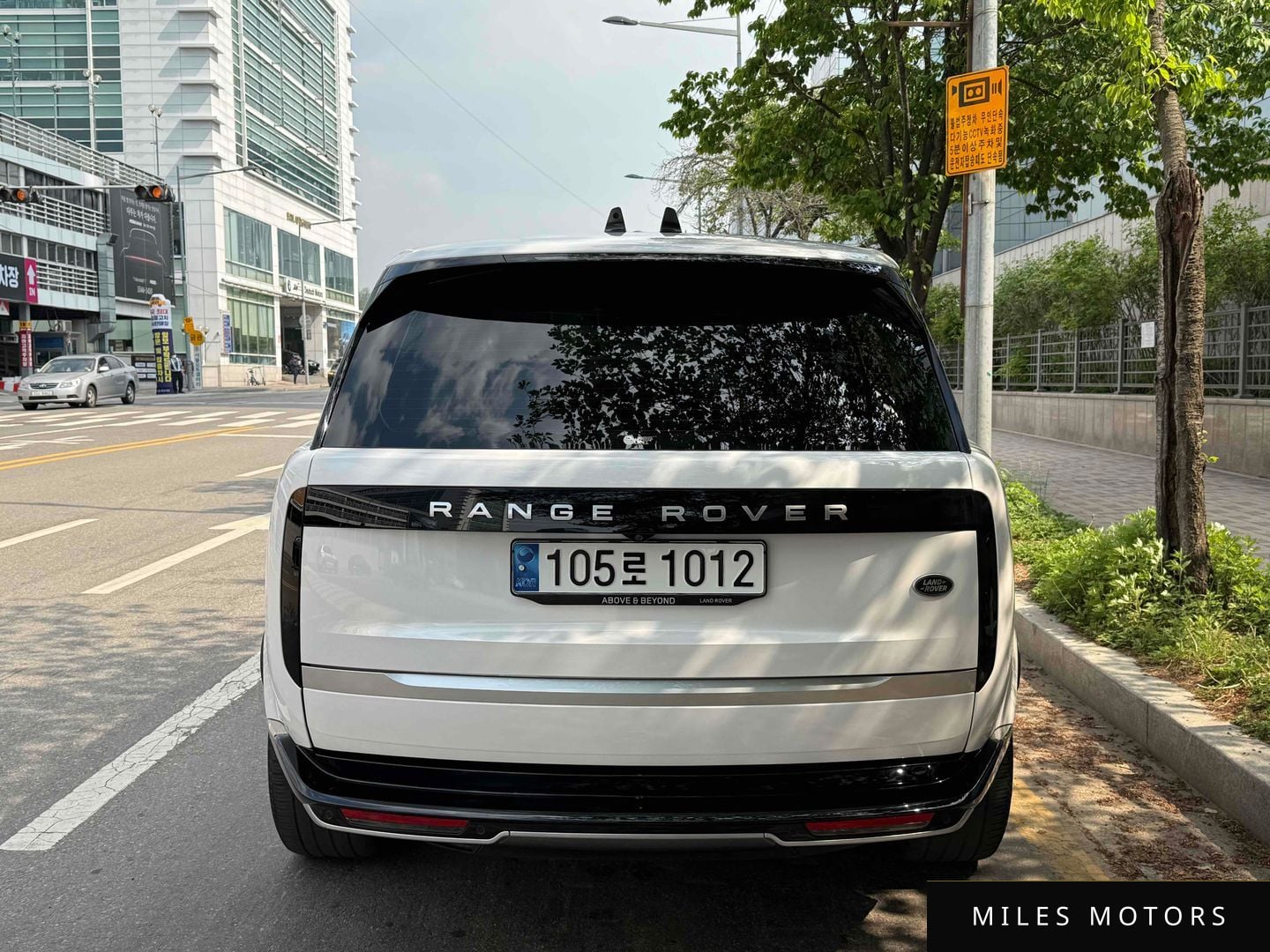 Land Rover Range Rover 2023 — миниатюра 4
