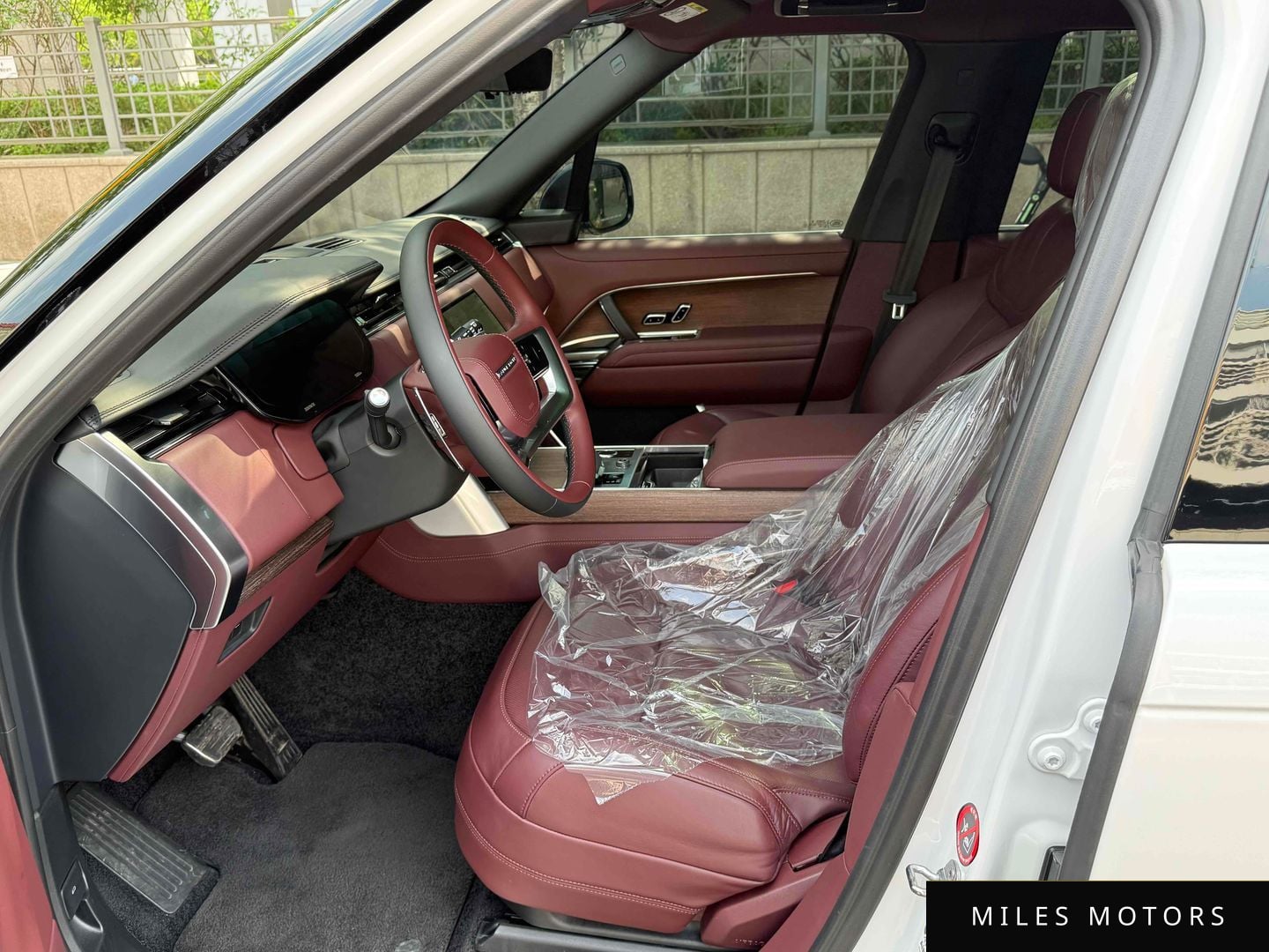 Land Rover Range Rover 2023 — миниатюра 12