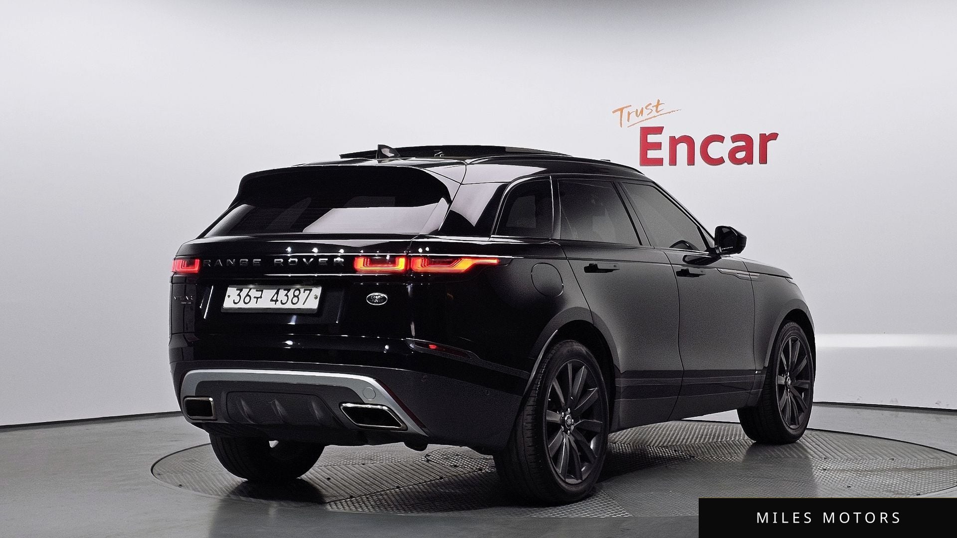 Land Rover Range Rover Velar 2019 — миниатюра 2