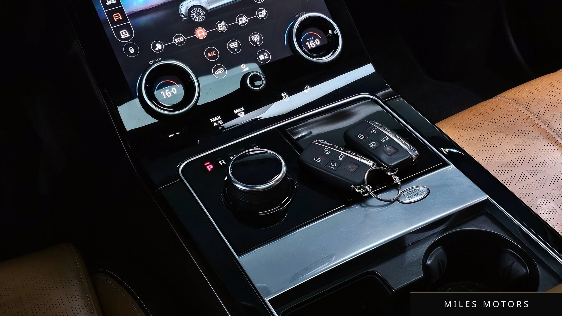 Land Rover Range Rover Velar 2019 — миниатюра 9