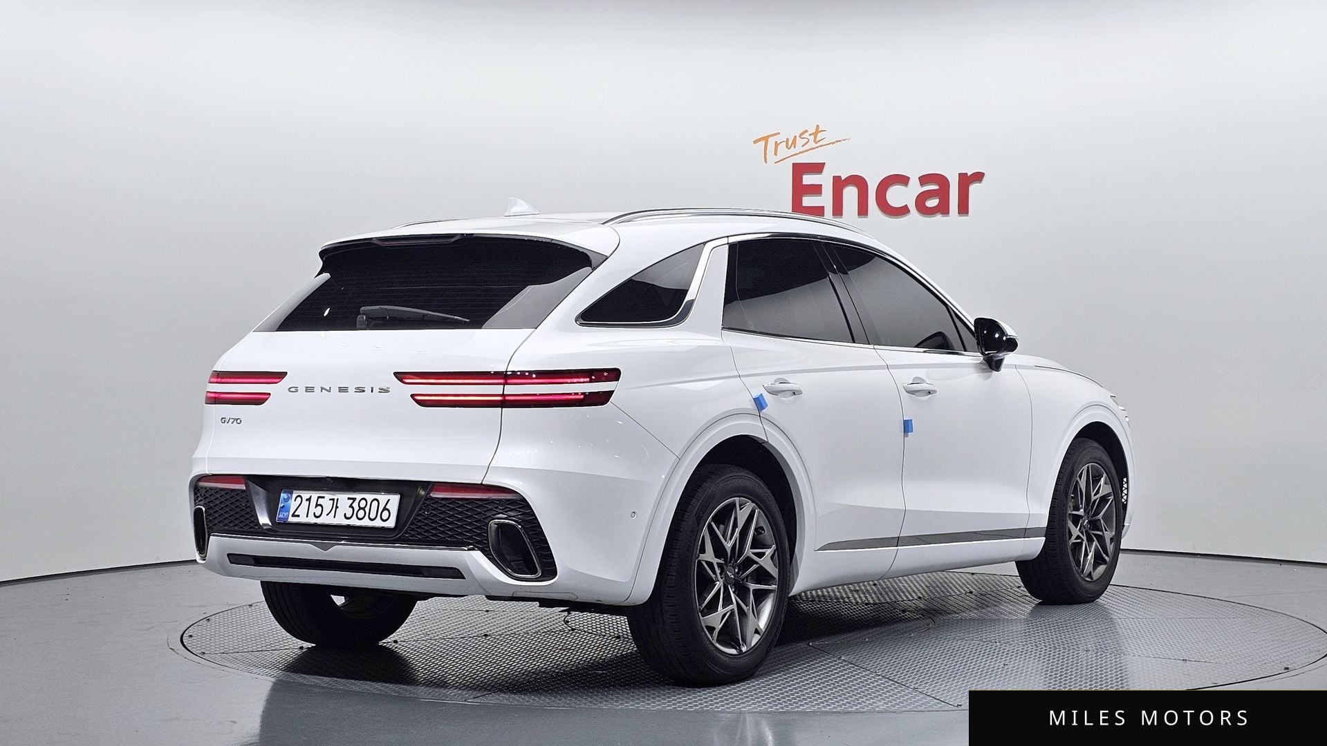 Genesis GV70 2023 — миниатюра 2