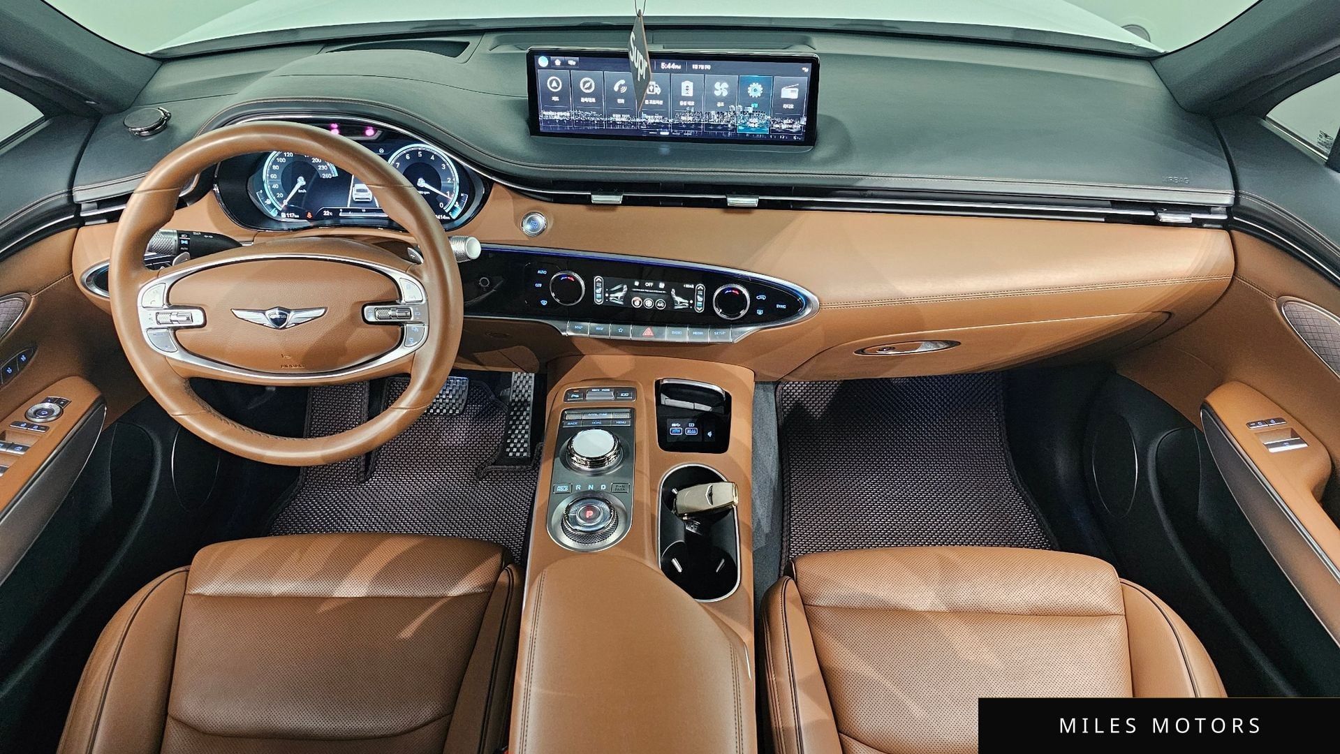 Genesis GV70 2023 — миниатюра 10