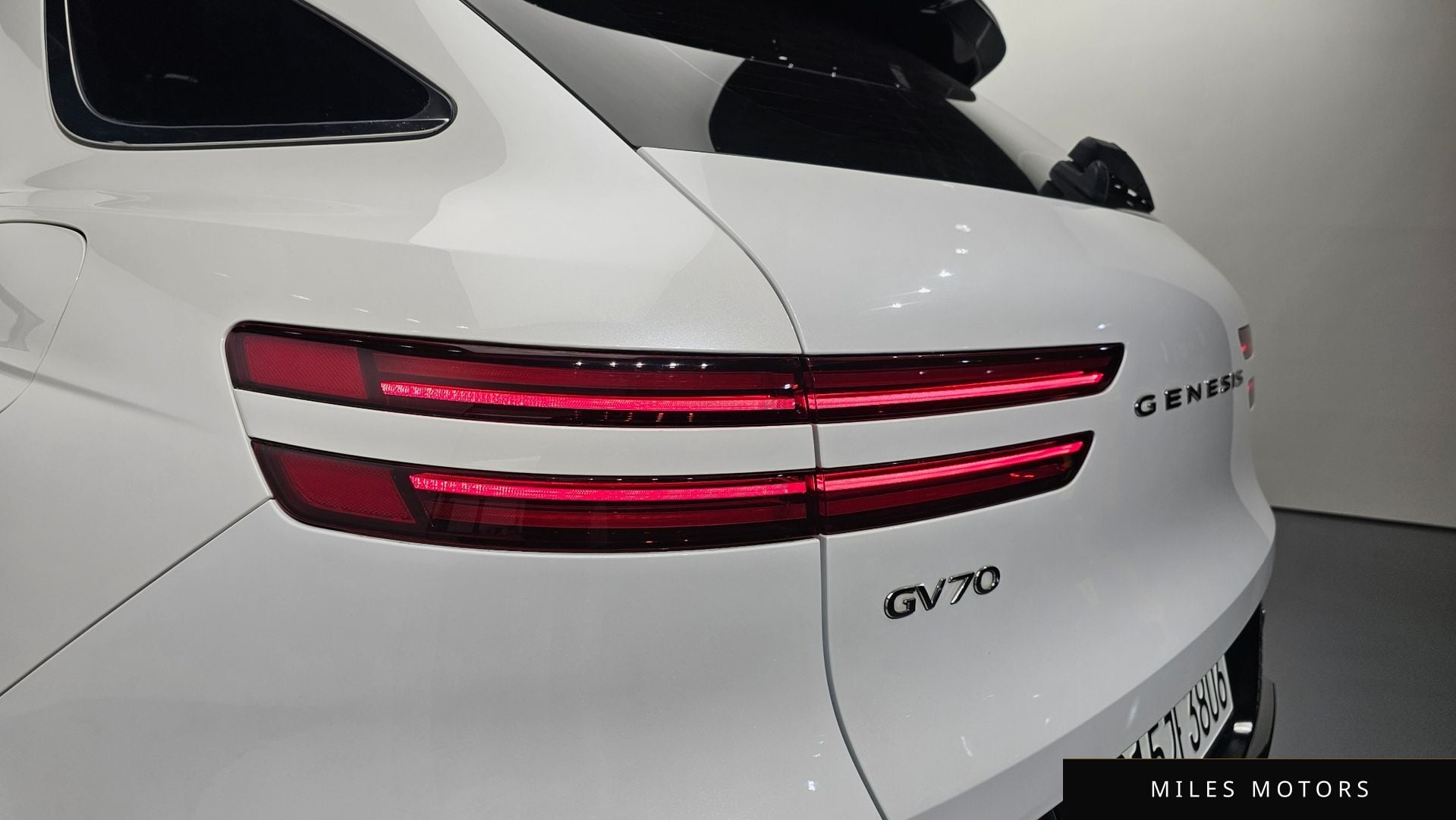Genesis GV70 2023 — миниатюра 9