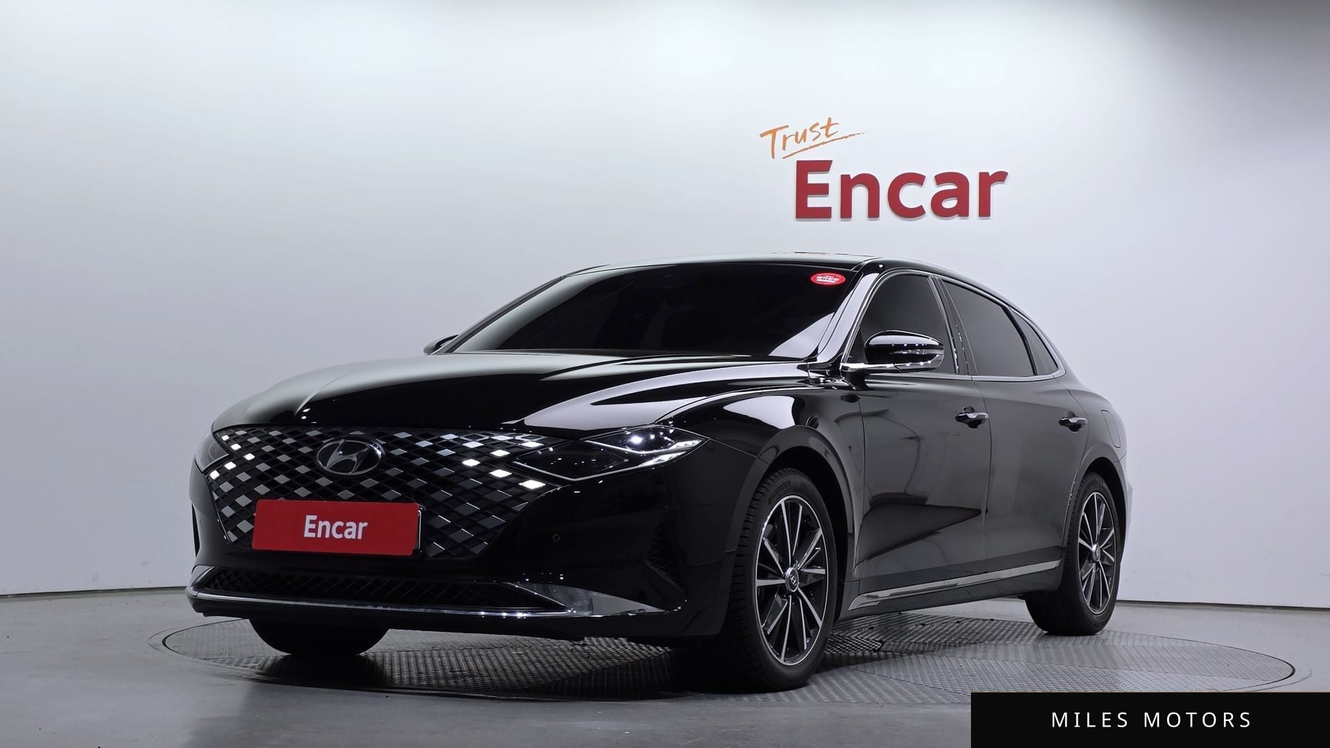 Hyundai Grandeur 2022 — фото 1 из 12
