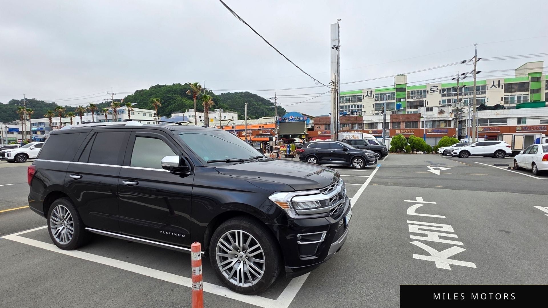 Ford Expedition 2023 — миниатюра 12