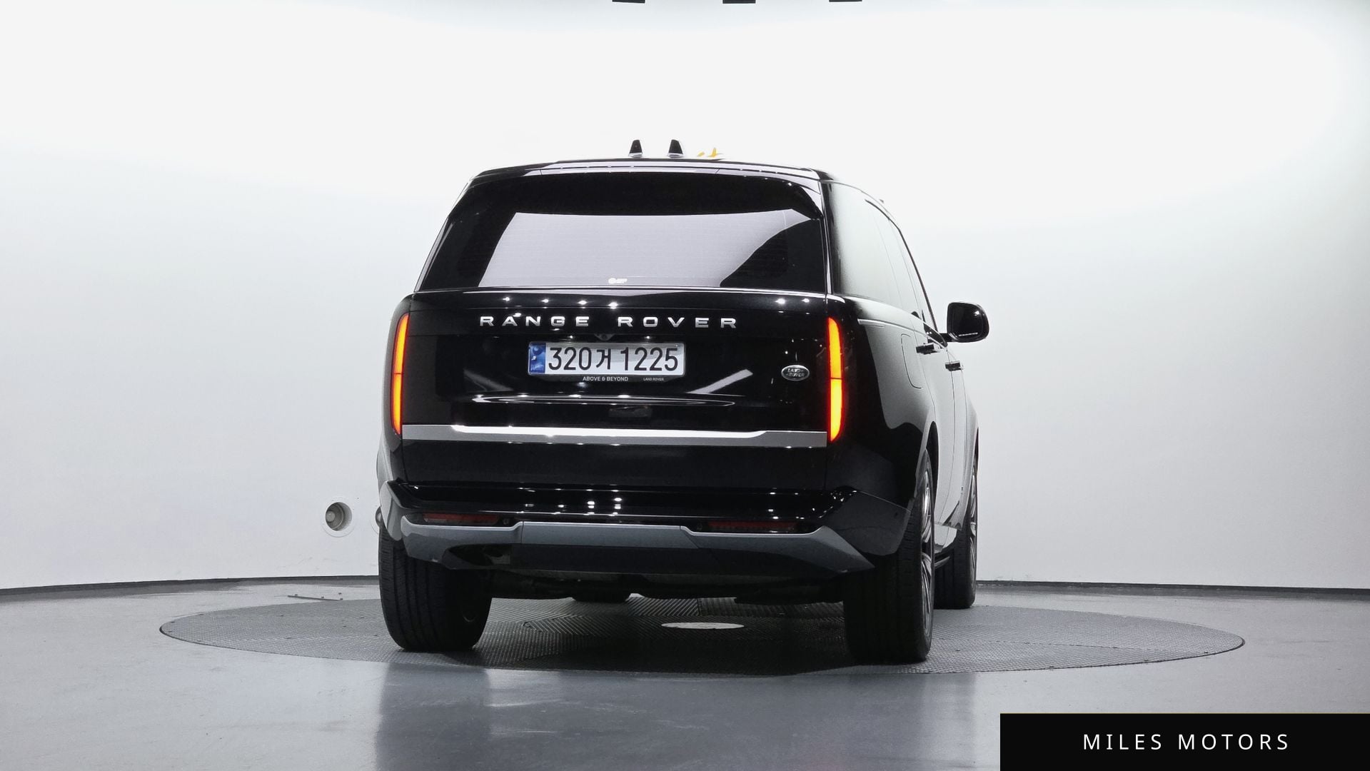 Land Rover Range Rover 2023 — миниатюра 3