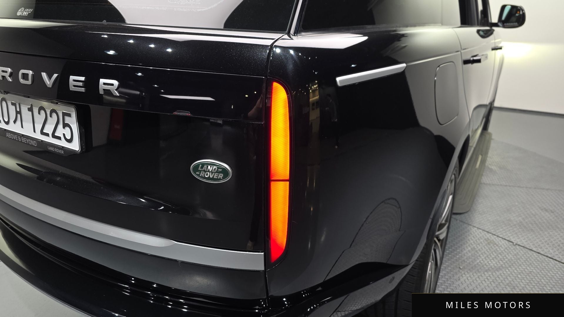 Land Rover Range Rover 2023 — миниатюра 8
