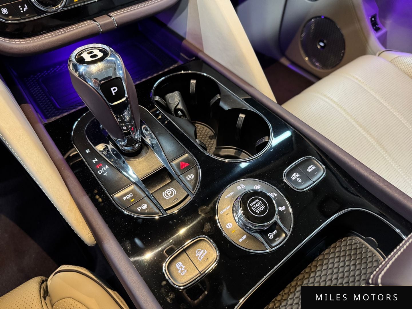 Bentley Bentayga 2021 — миниатюра 10