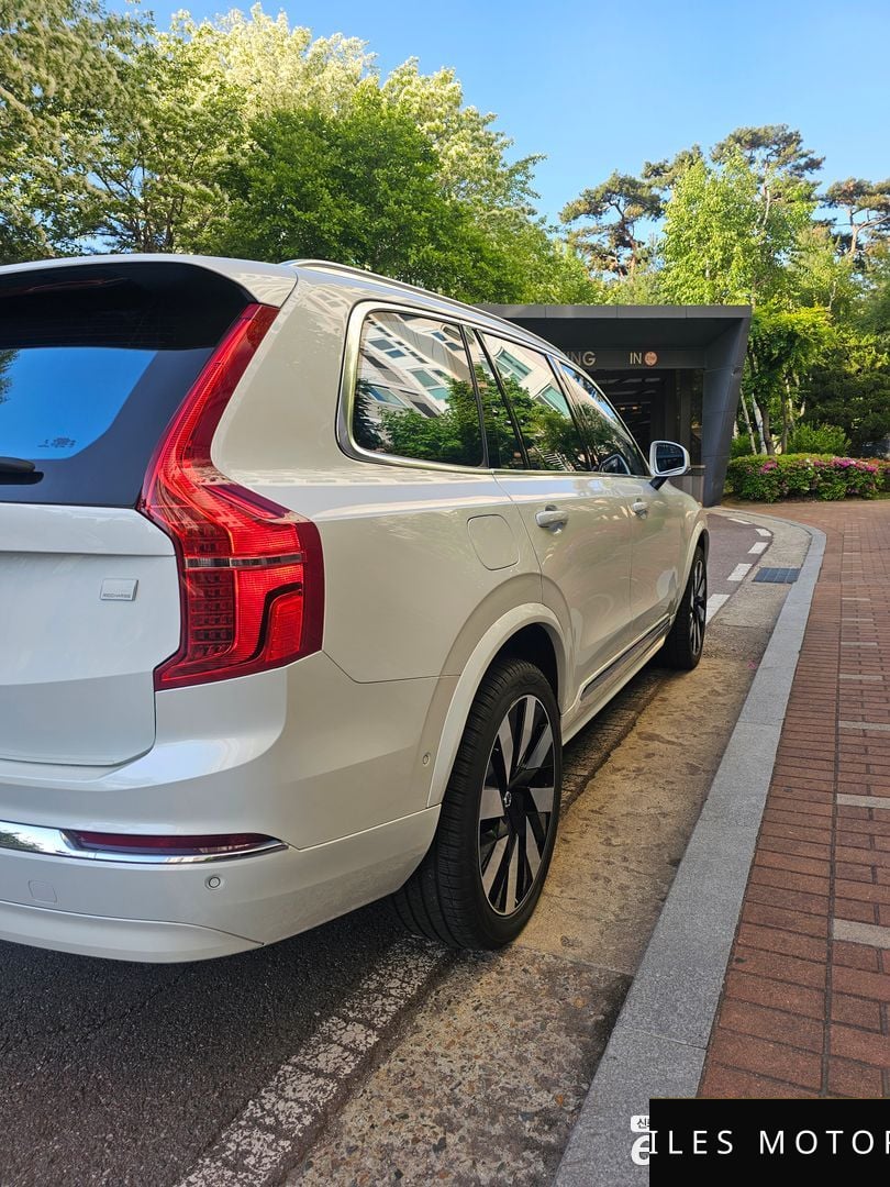 Volvo XC90 2024 — миниатюра 2