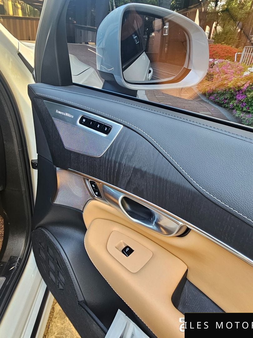 Volvo XC90 2024 — миниатюра 8