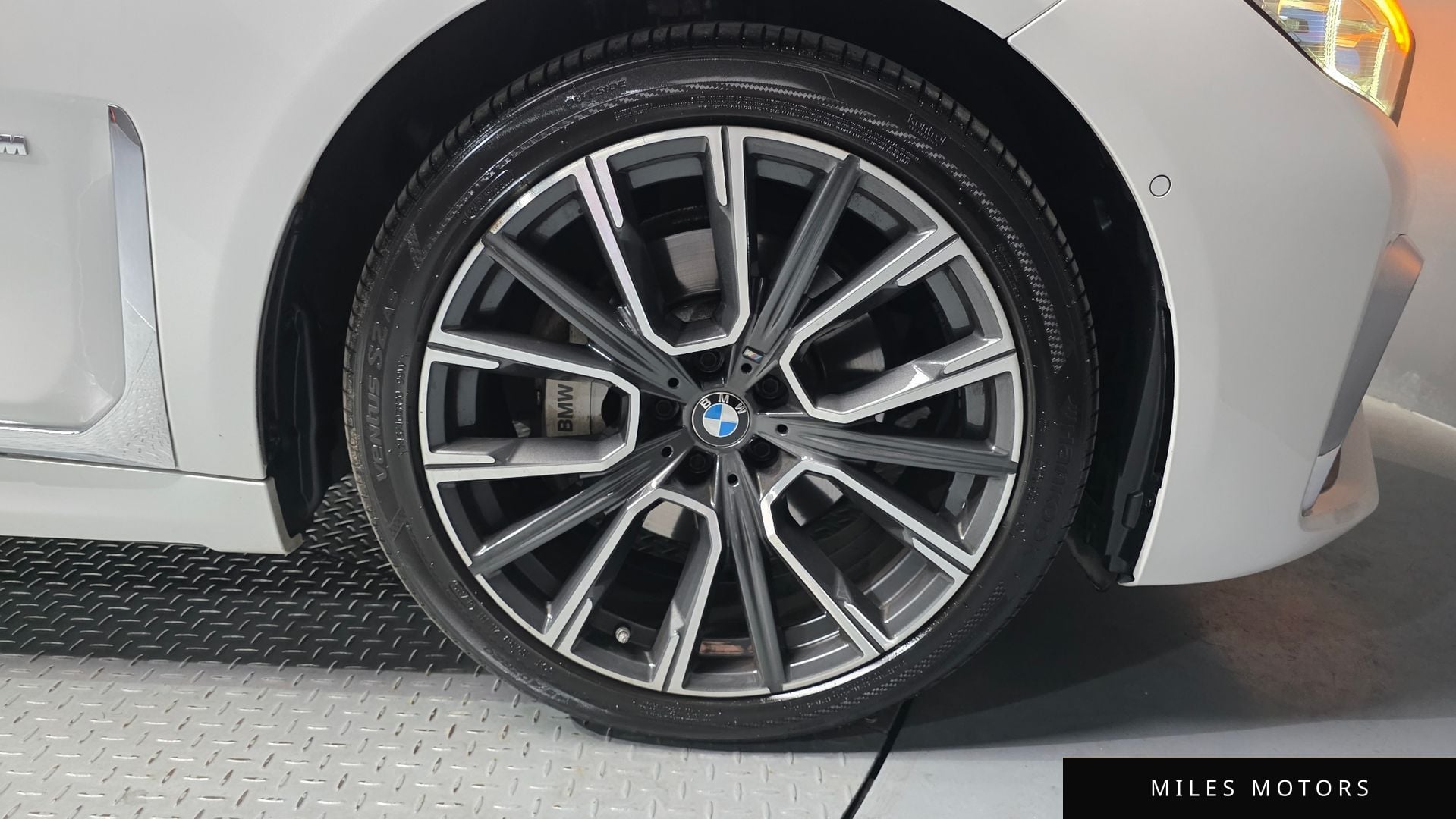 BMW 7 Series (G11) 2020 — миниатюра 7