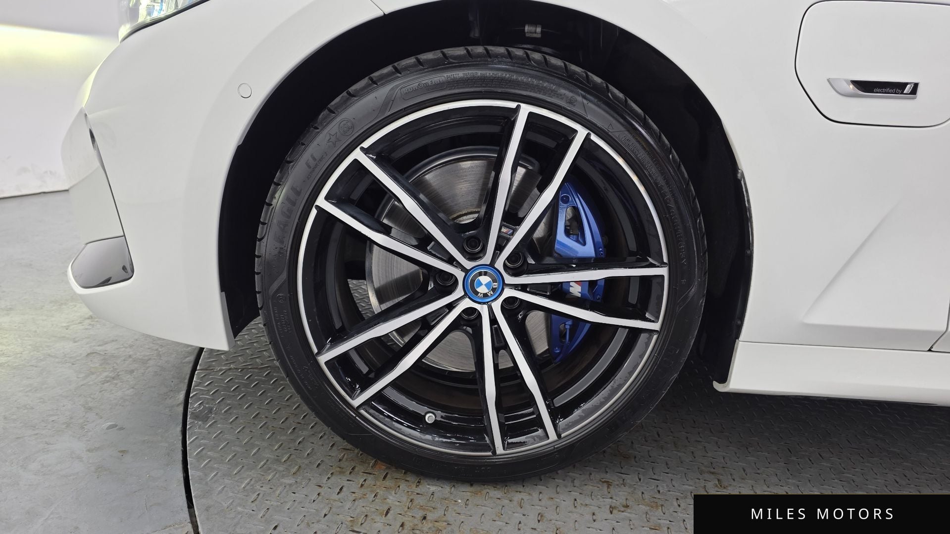 BMW 3 Series (G20) 2023 — миниатюра 5