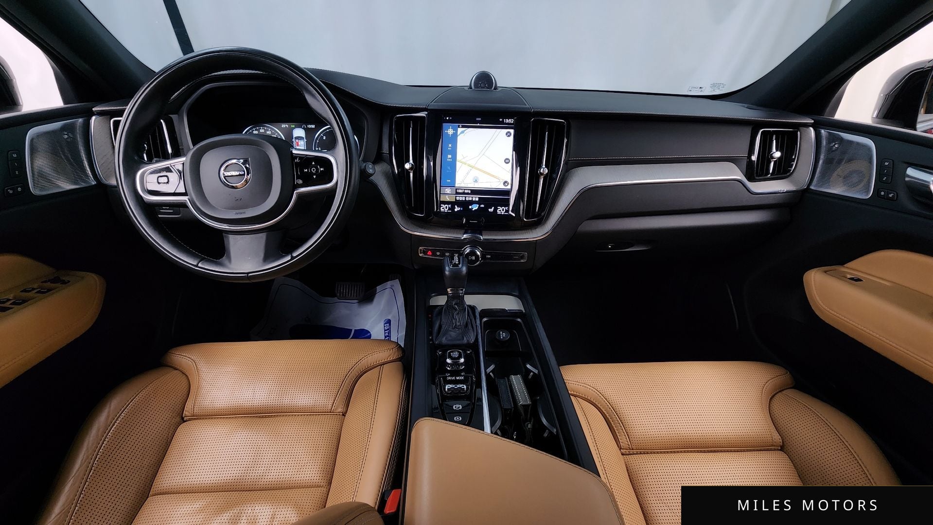 Volvo XC60 2018 — миниатюра 10