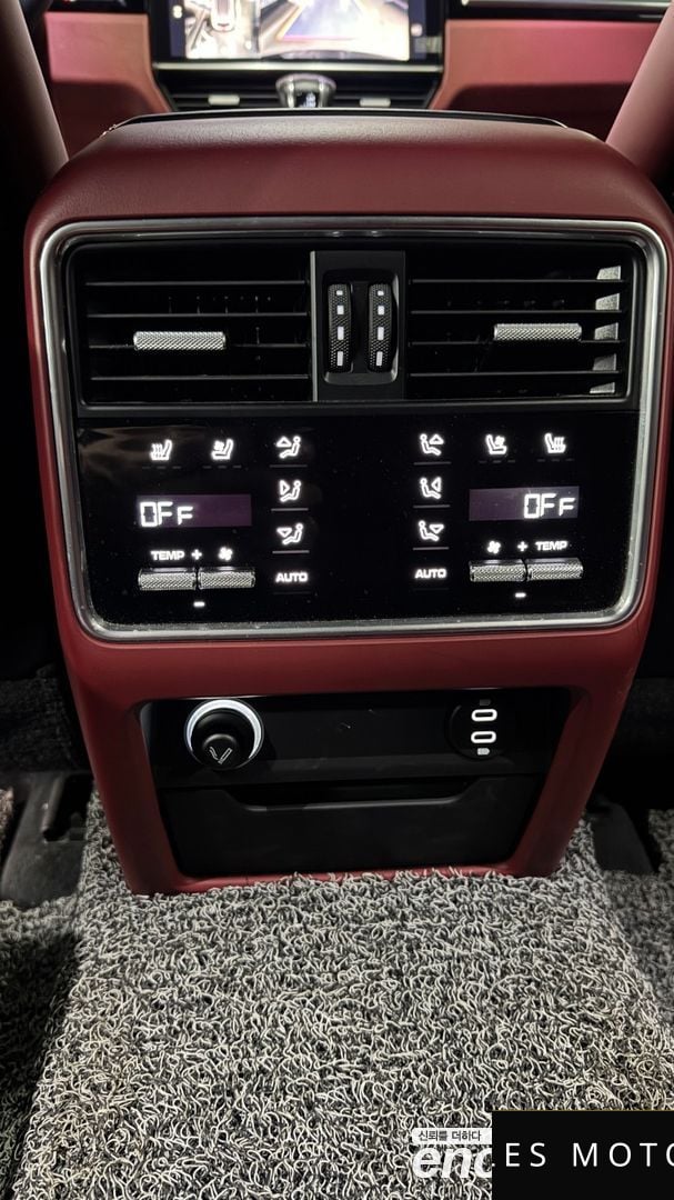 Porsche Cayenne 2023 — миниатюра 7
