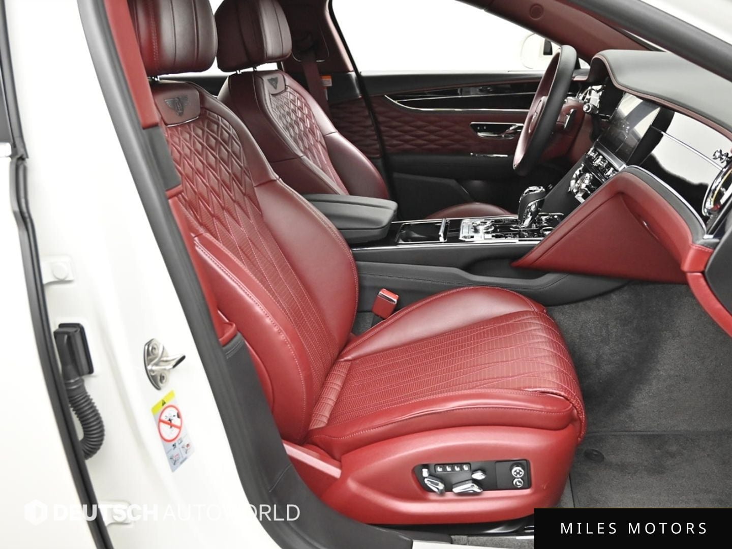 Bentley Flying Spur 2021 — миниатюра 10