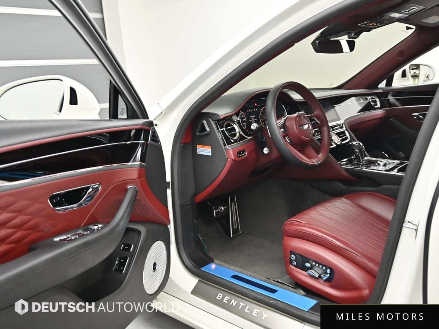 Bentley Flying Spur 2021 — миниатюра 11