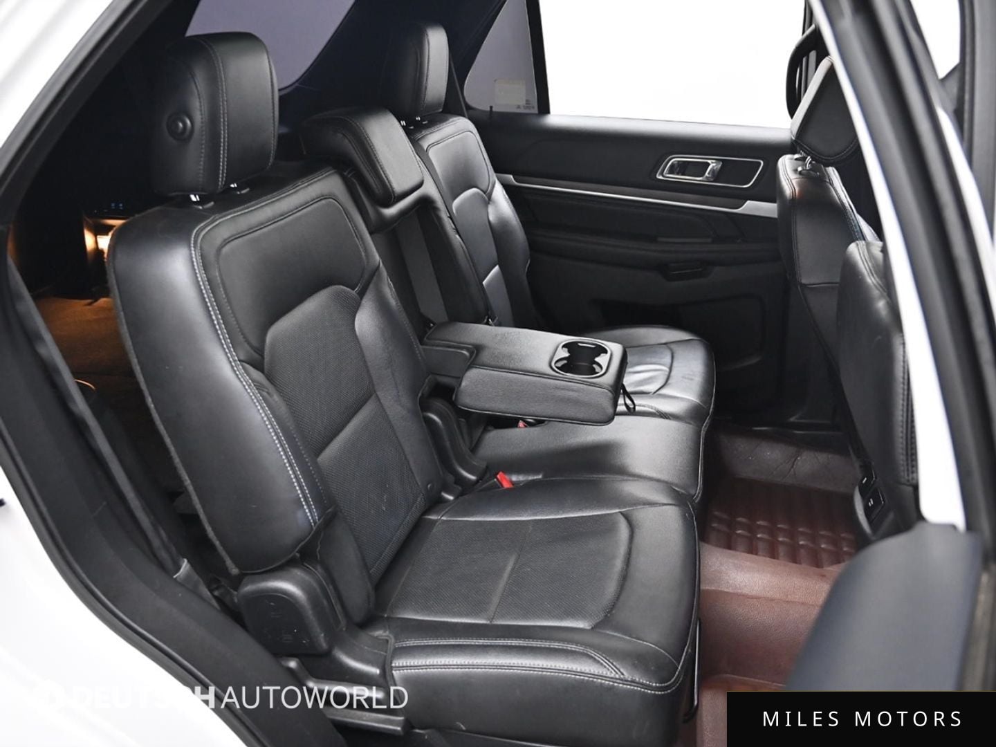 Ford Explorer 2016 — миниатюра 12