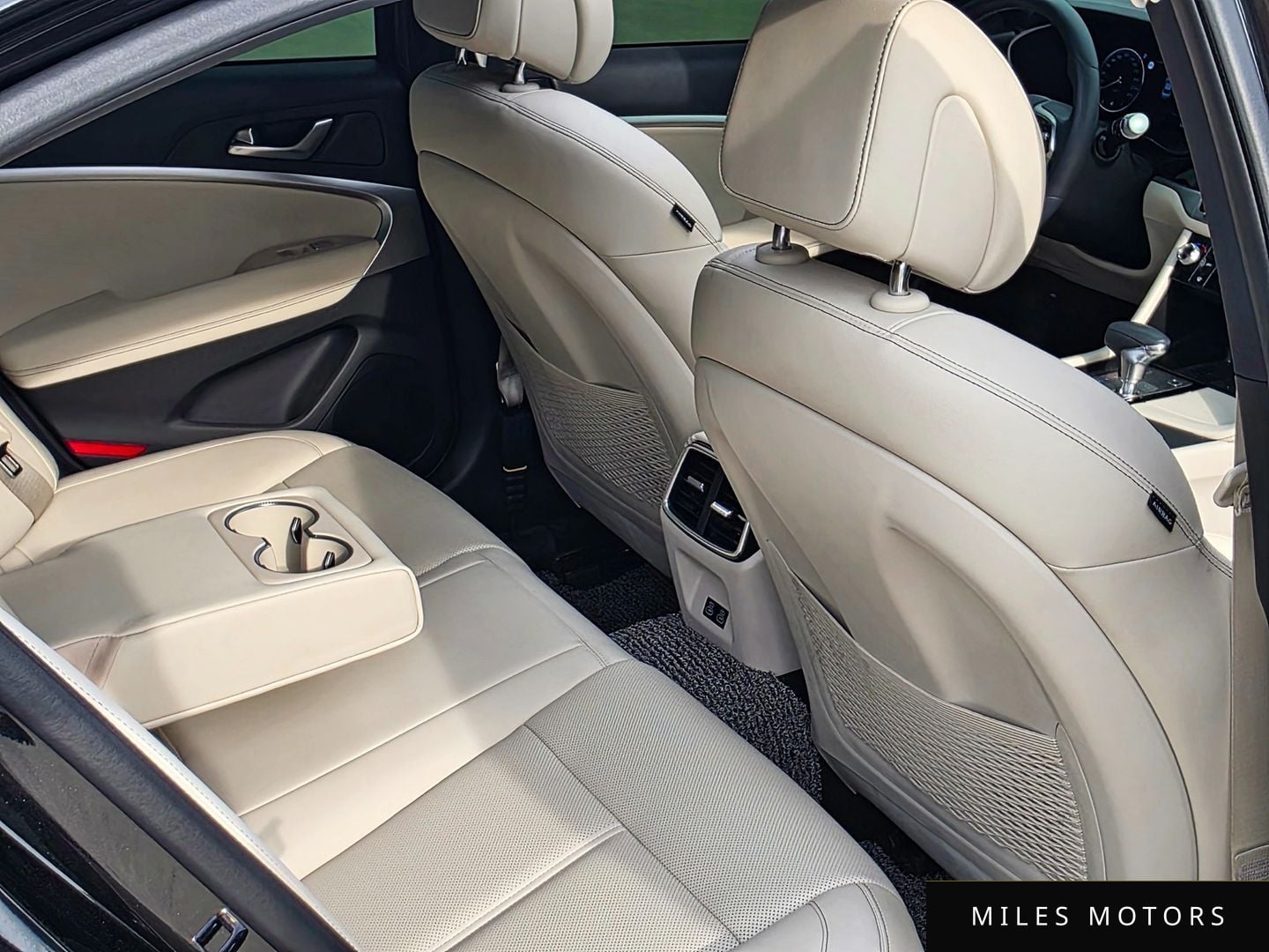 Genesis G70 2025 — миниатюра 11