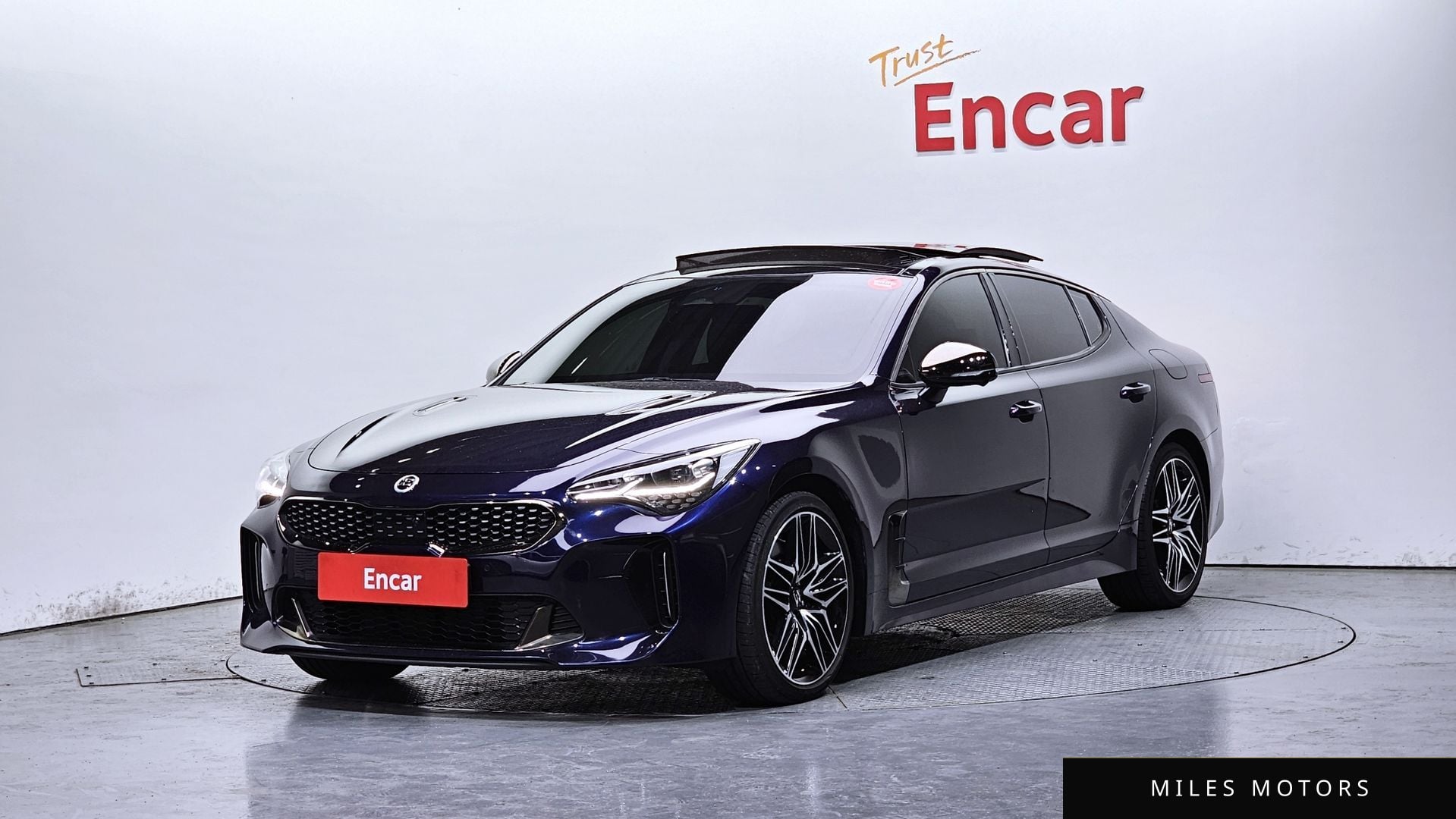 Kia Stinger 2021 — фото 1 из 12