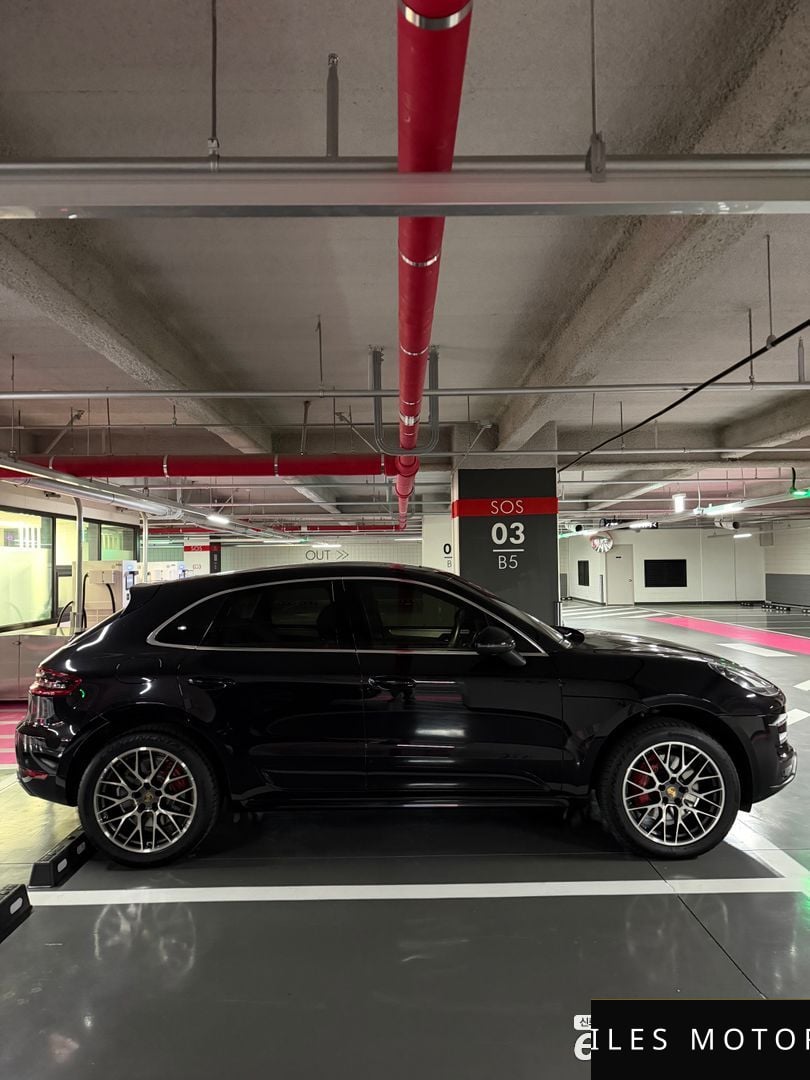 Porsche Macan 2018 — миниатюра 4