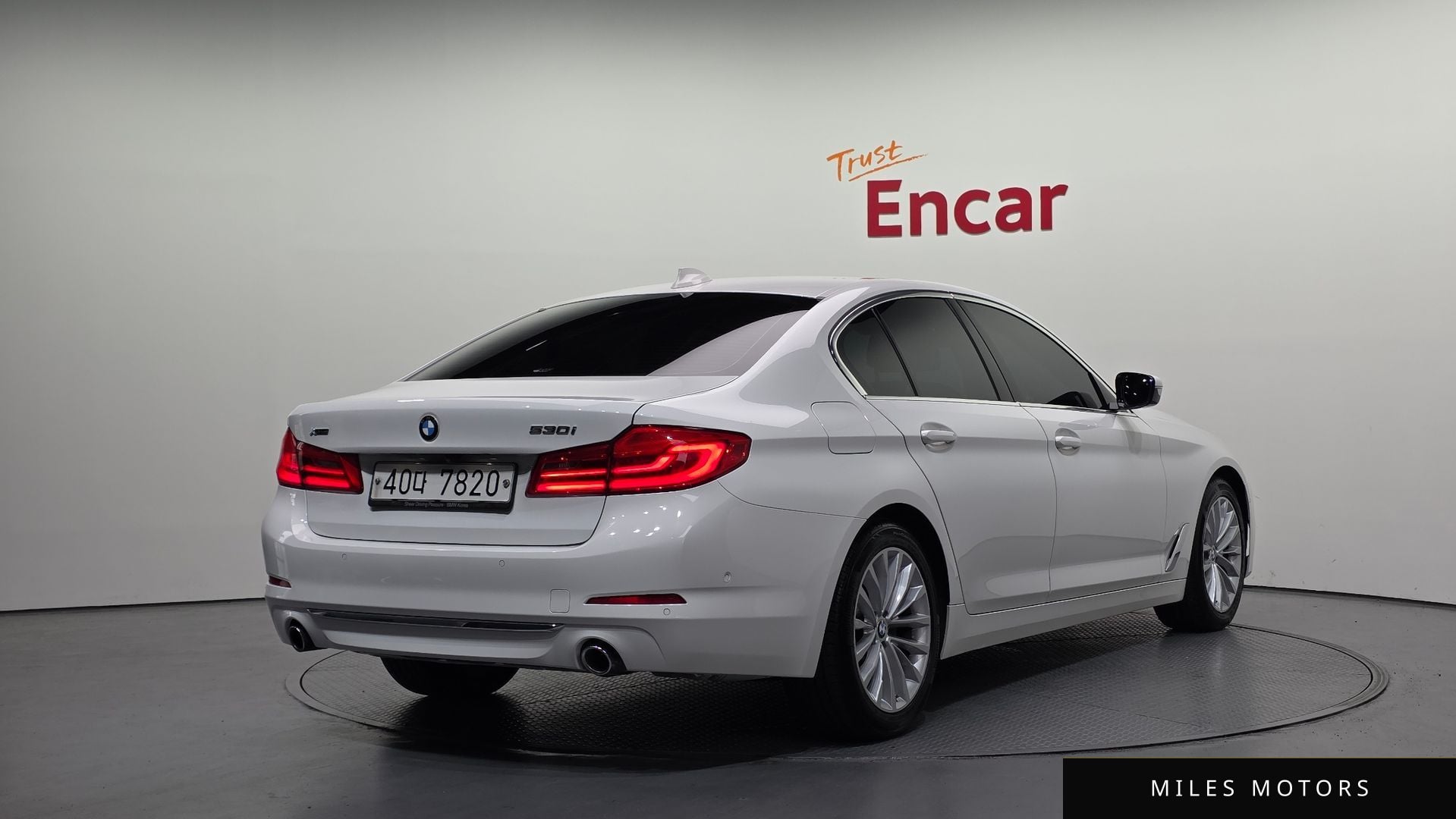 BMW 5 Series (G30) 2019 — миниатюра 2