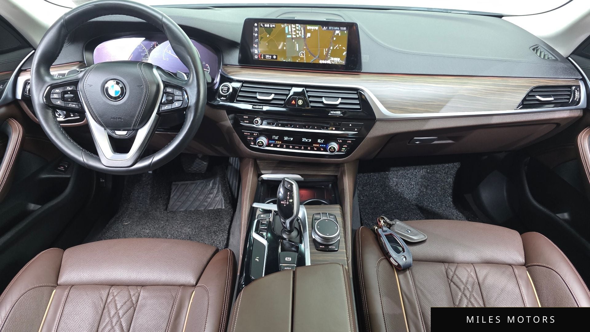 BMW 5 Series (G30) 2019 — миниатюра 10