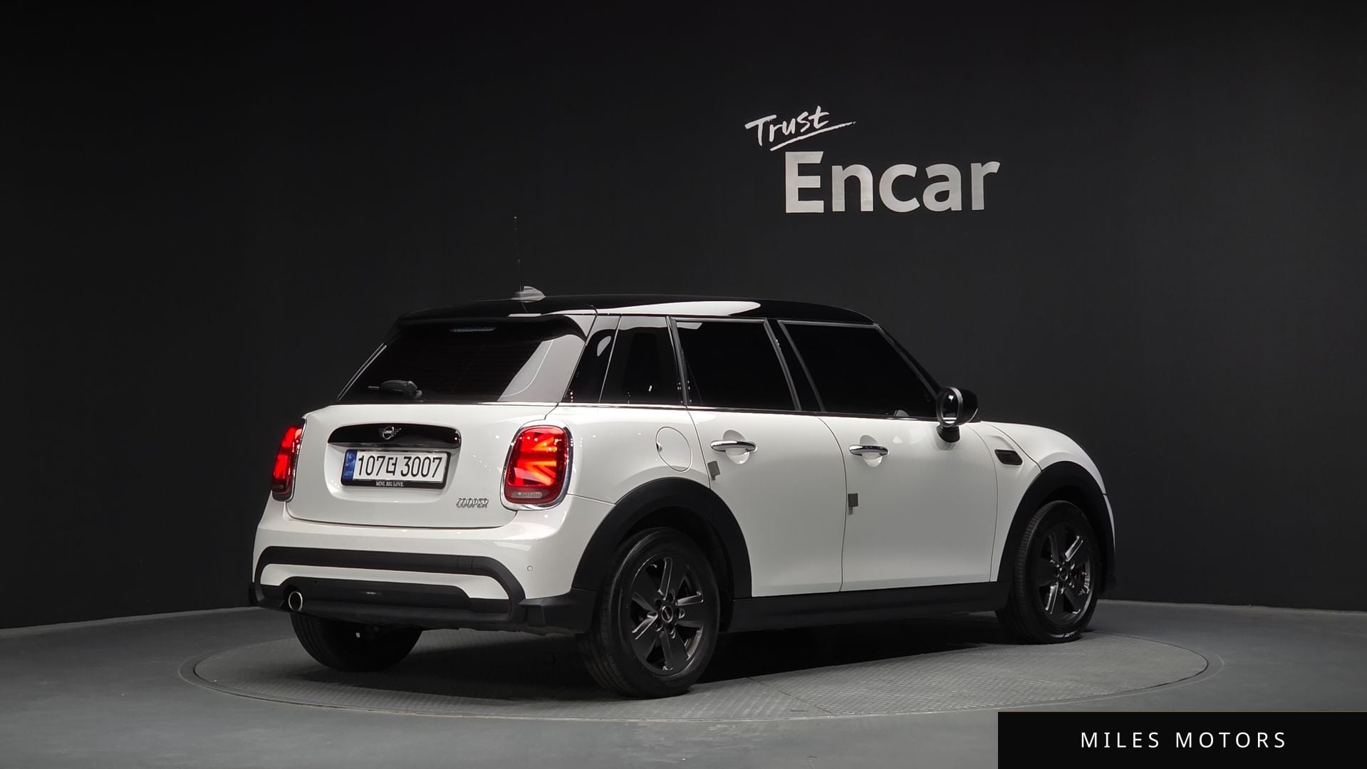MINI Cooper 2023 — миниатюра 2