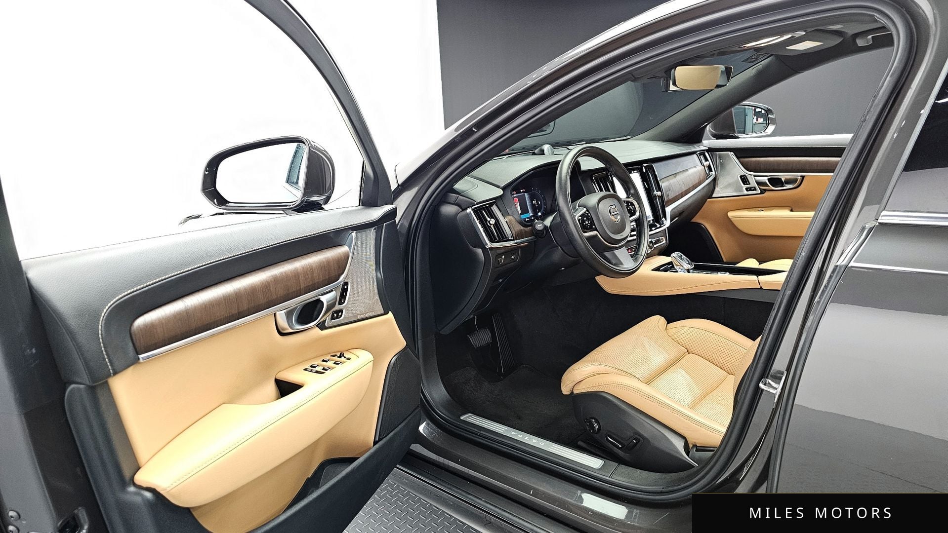 Volvo S90 2022 — миниатюра 10