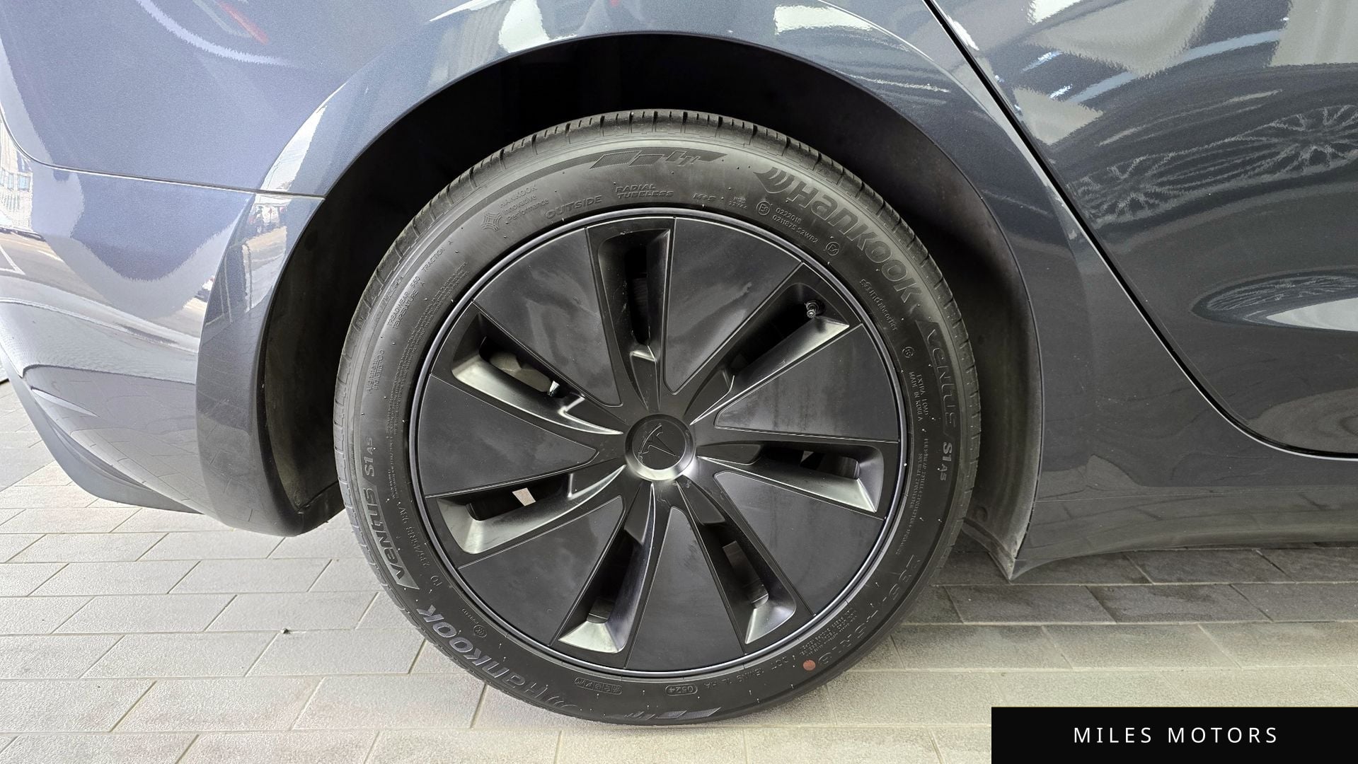 Tesla Model 3 2024 — миниатюра 5